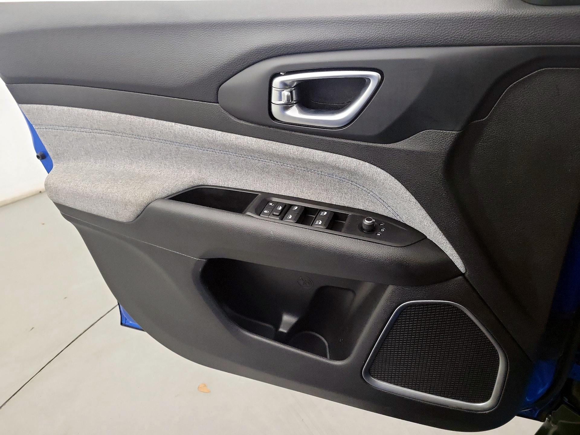 Thumbnail: 2022 Jeep Compass - 10