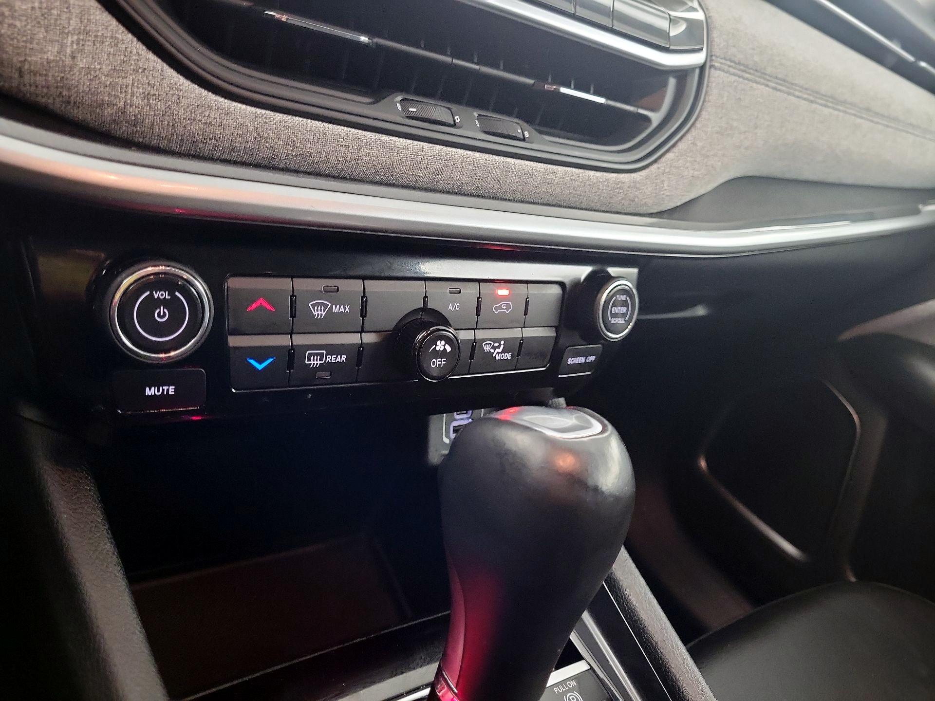 Thumbnail: 2022 Jeep Compass - 14