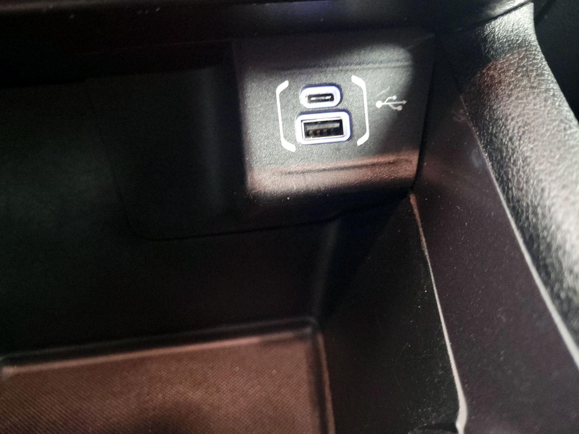 Thumbnail: 2022 Jeep Compass - 16