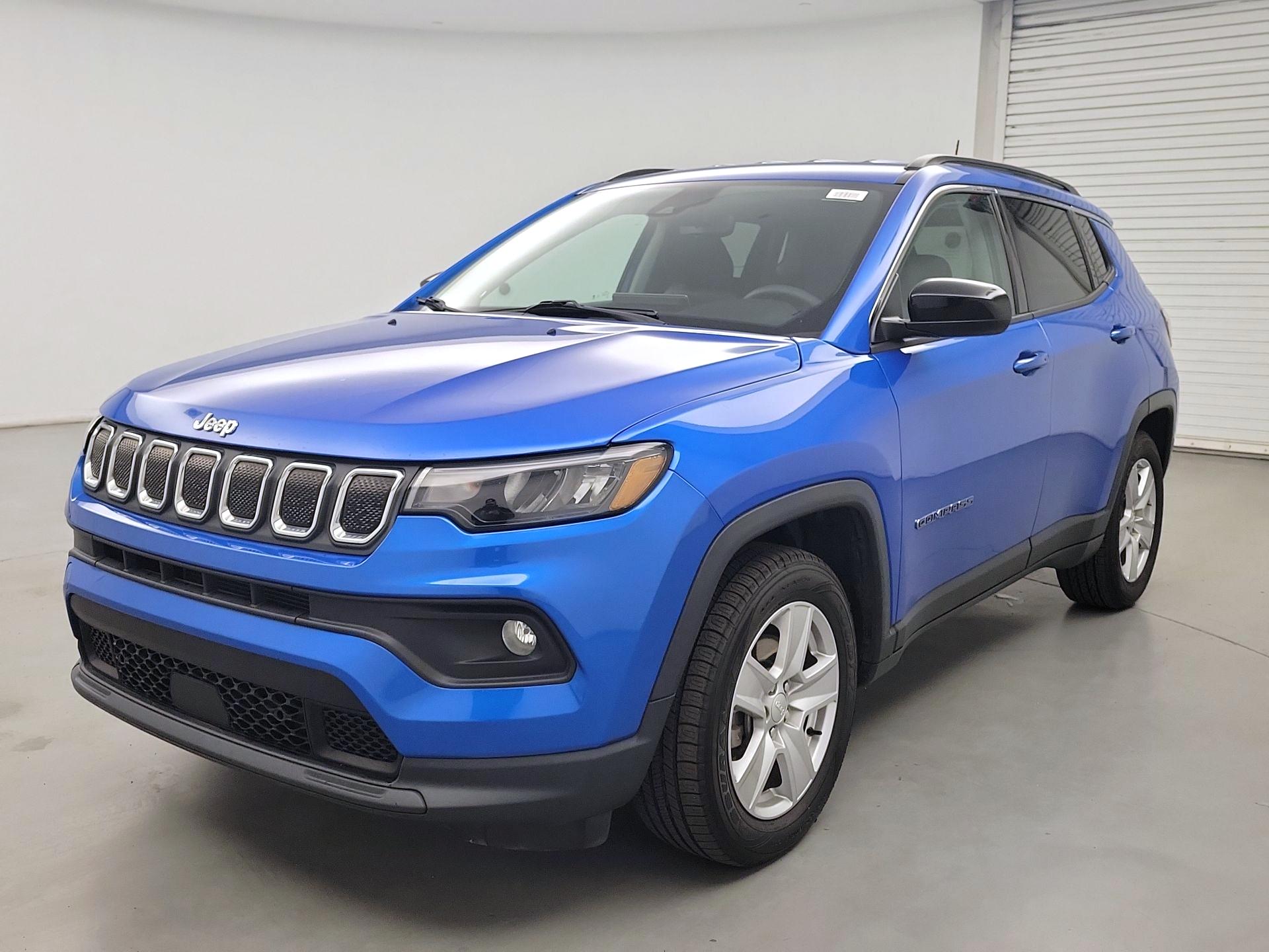 Thumbnail: 2022 Jeep Compass - 3