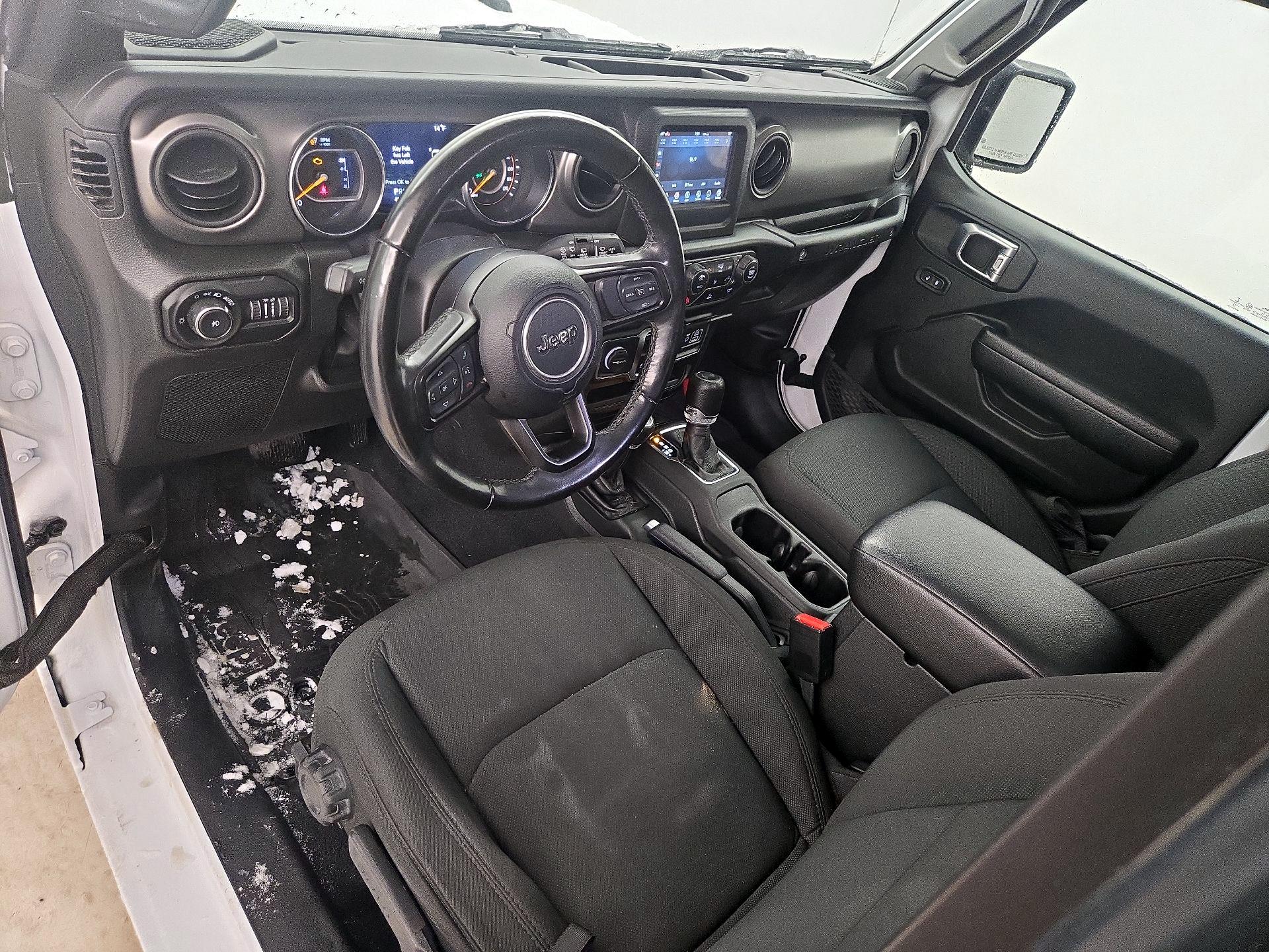 Thumbnail: 2022 Jeep Wrangler - 9