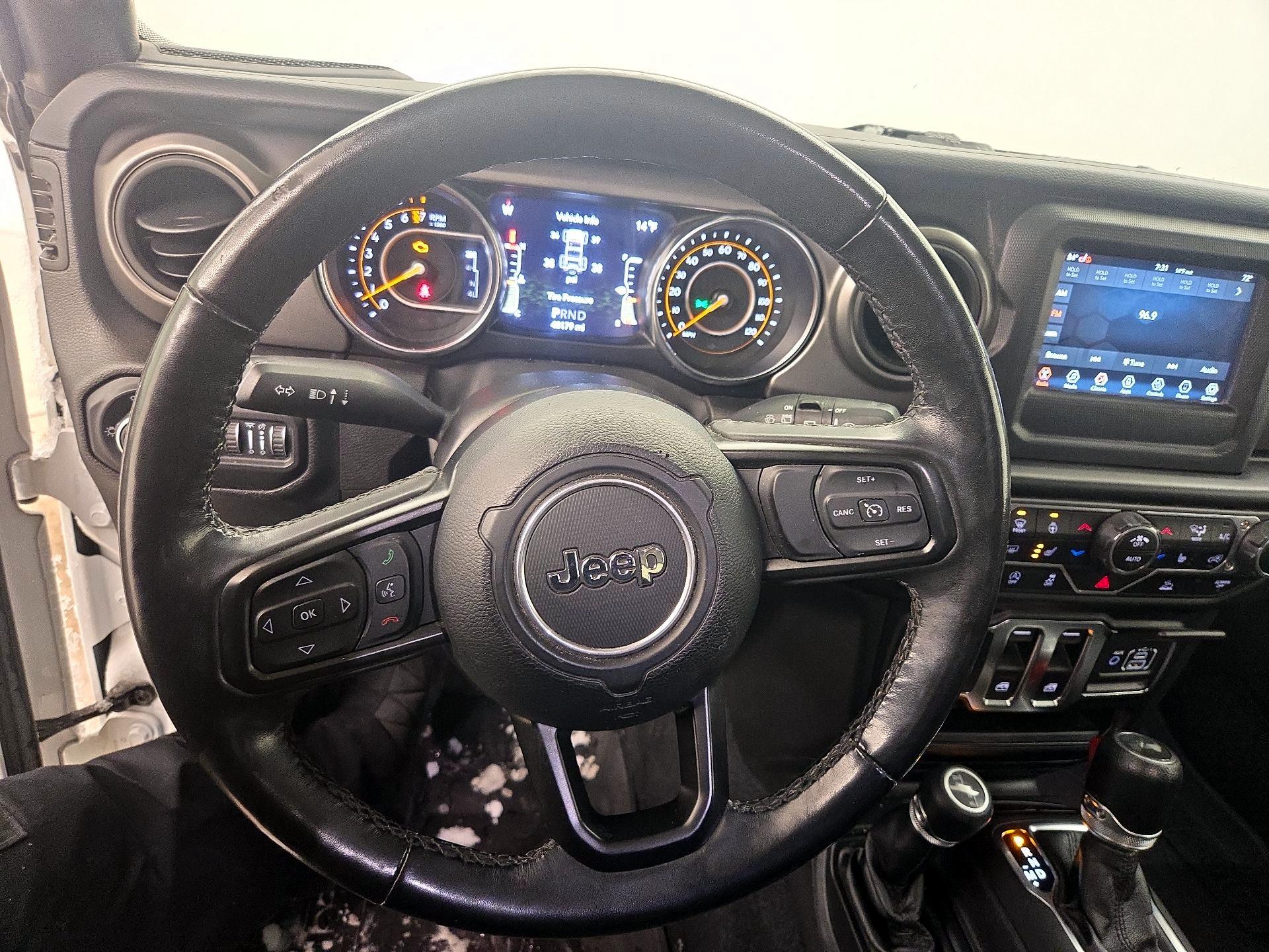 Thumbnail: 2022 Jeep Wrangler - 10