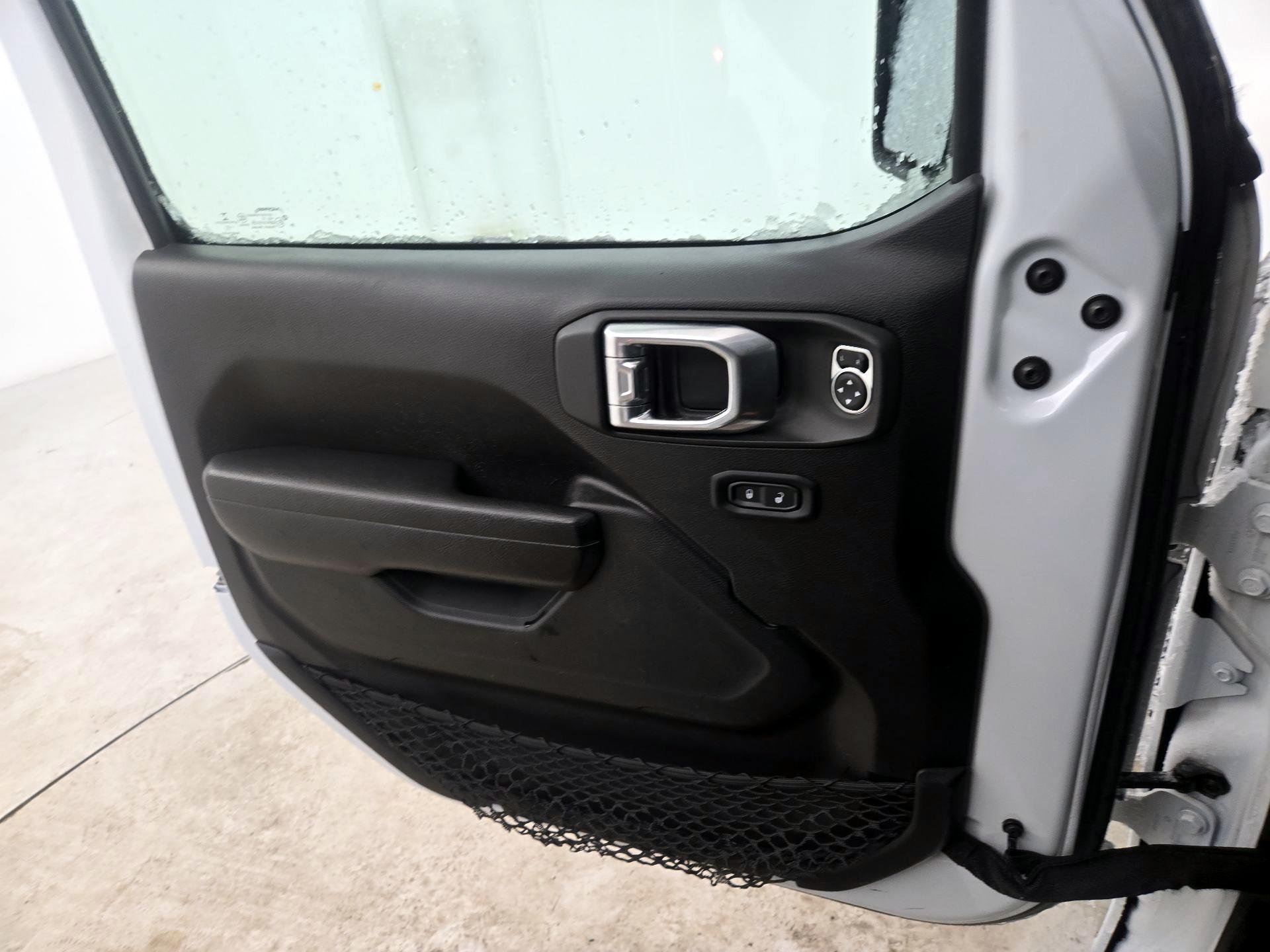 Thumbnail: 2022 Jeep Wrangler - 12