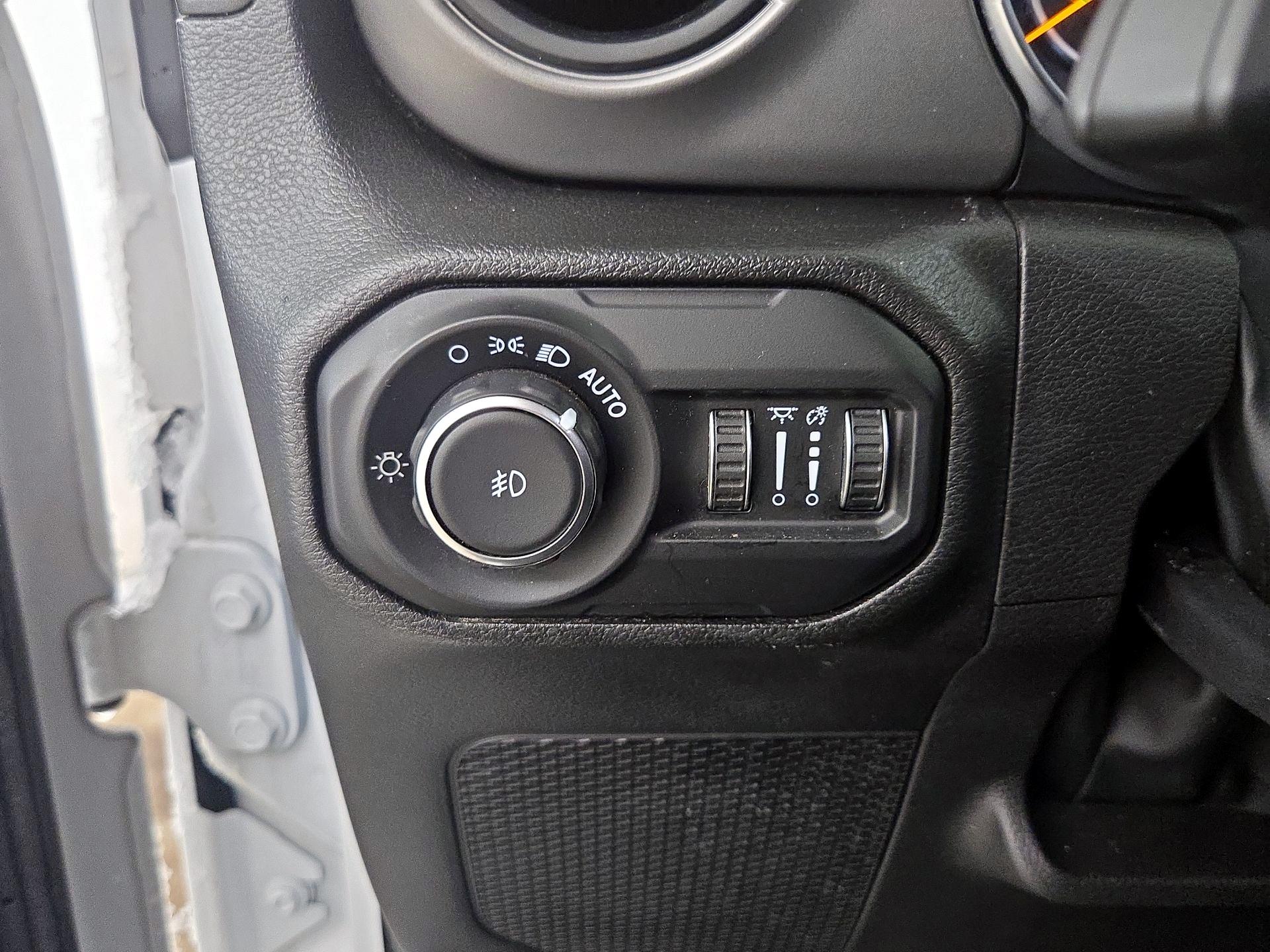 Thumbnail: 2022 Jeep Wrangler - 13