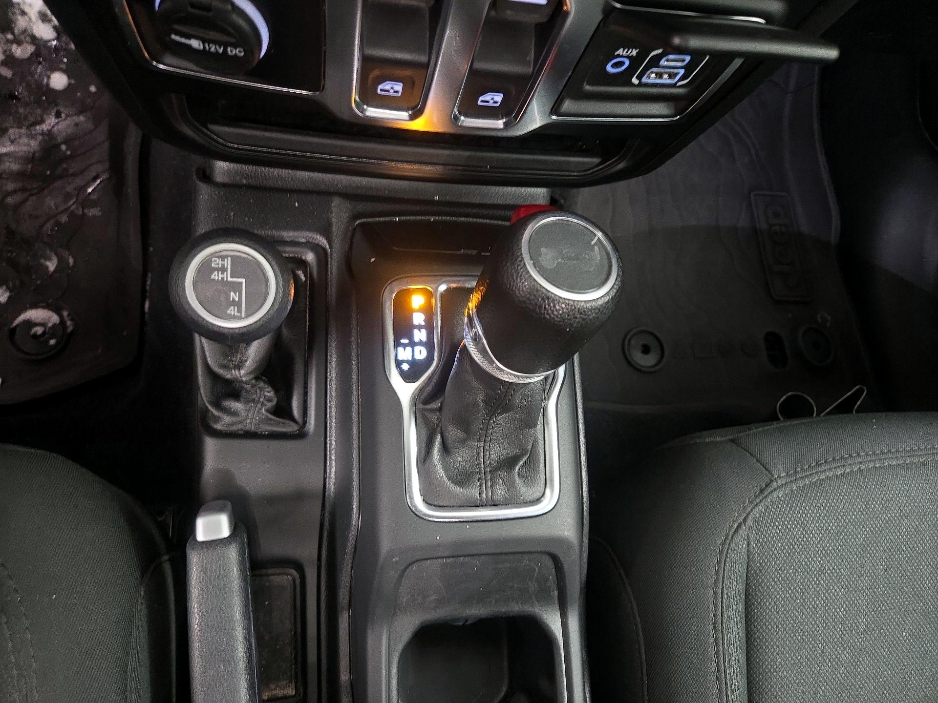 Thumbnail: 2022 Jeep Wrangler - 17