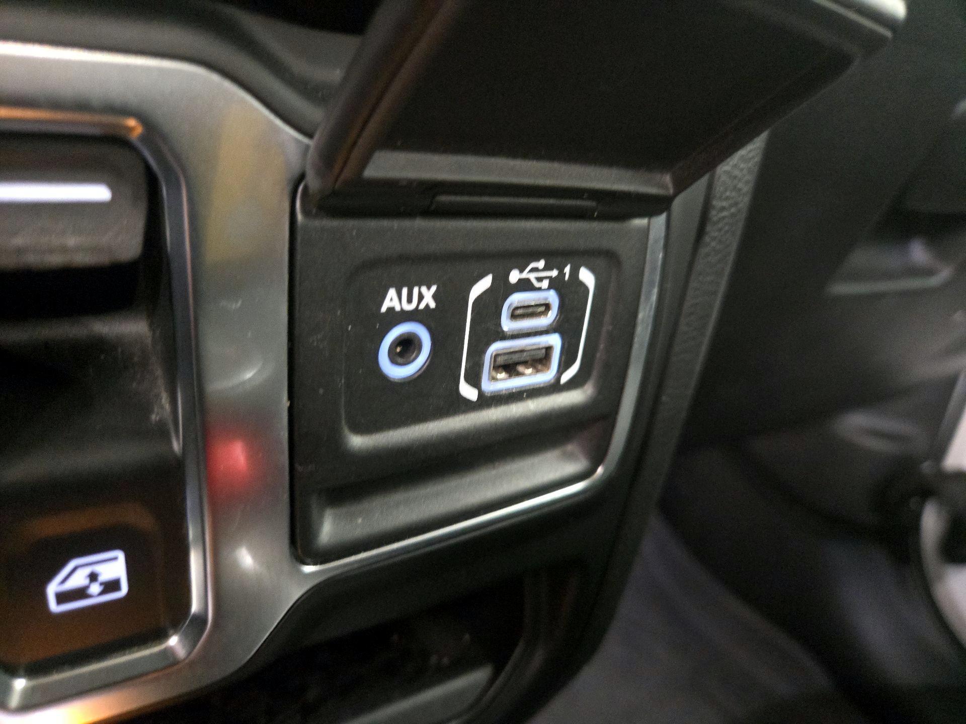 Thumbnail: 2022 Jeep Wrangler - 18