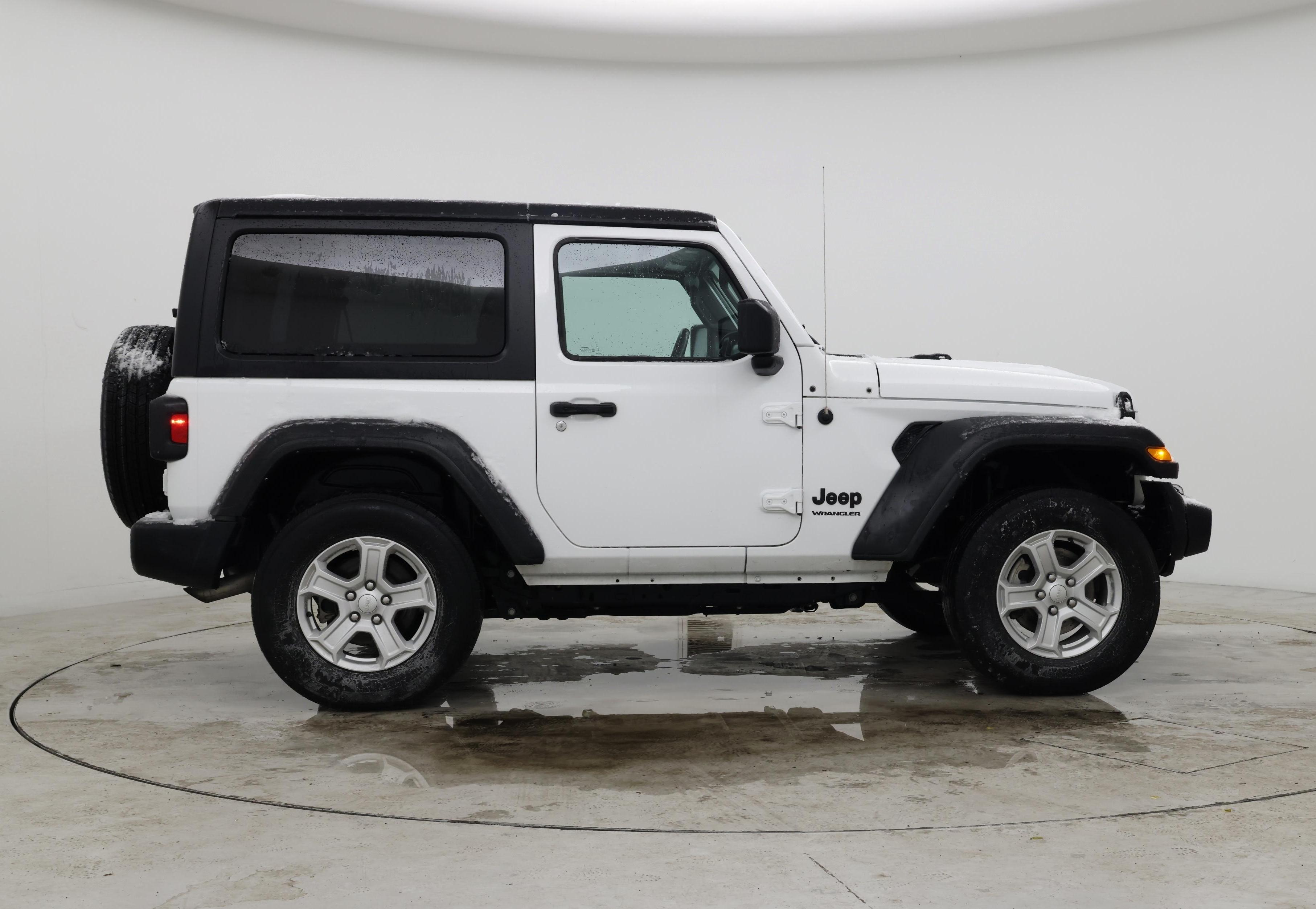 Thumbnail: 2022 Jeep Wrangler - 7