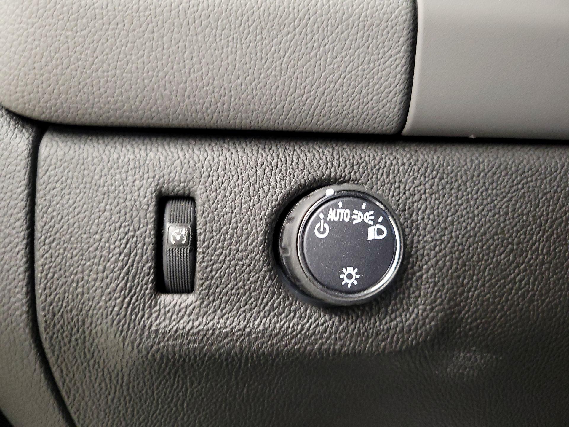 Thumbnail: 2022 Chevrolet Colorado - 13