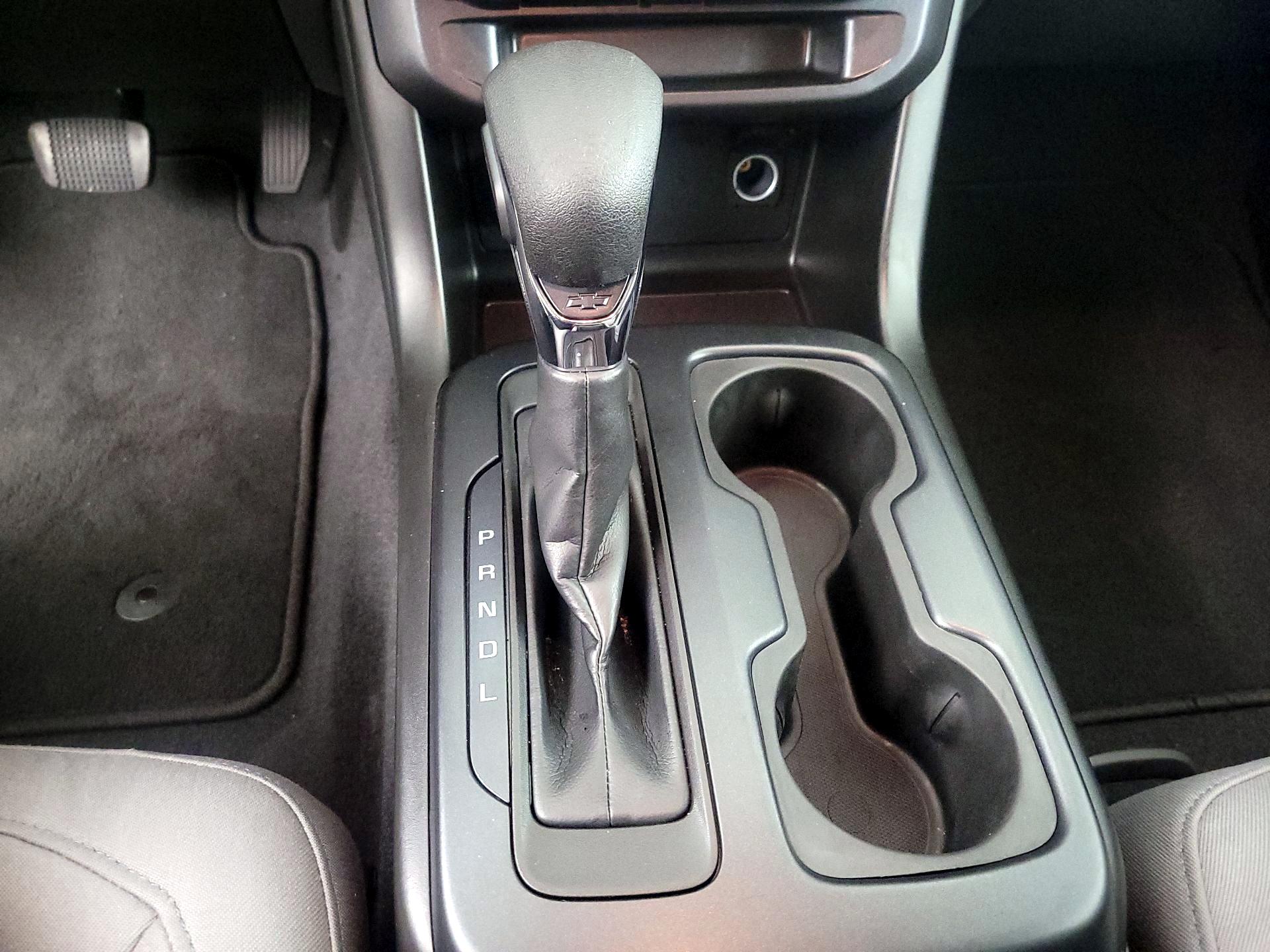 Thumbnail: 2022 Chevrolet Colorado - 17