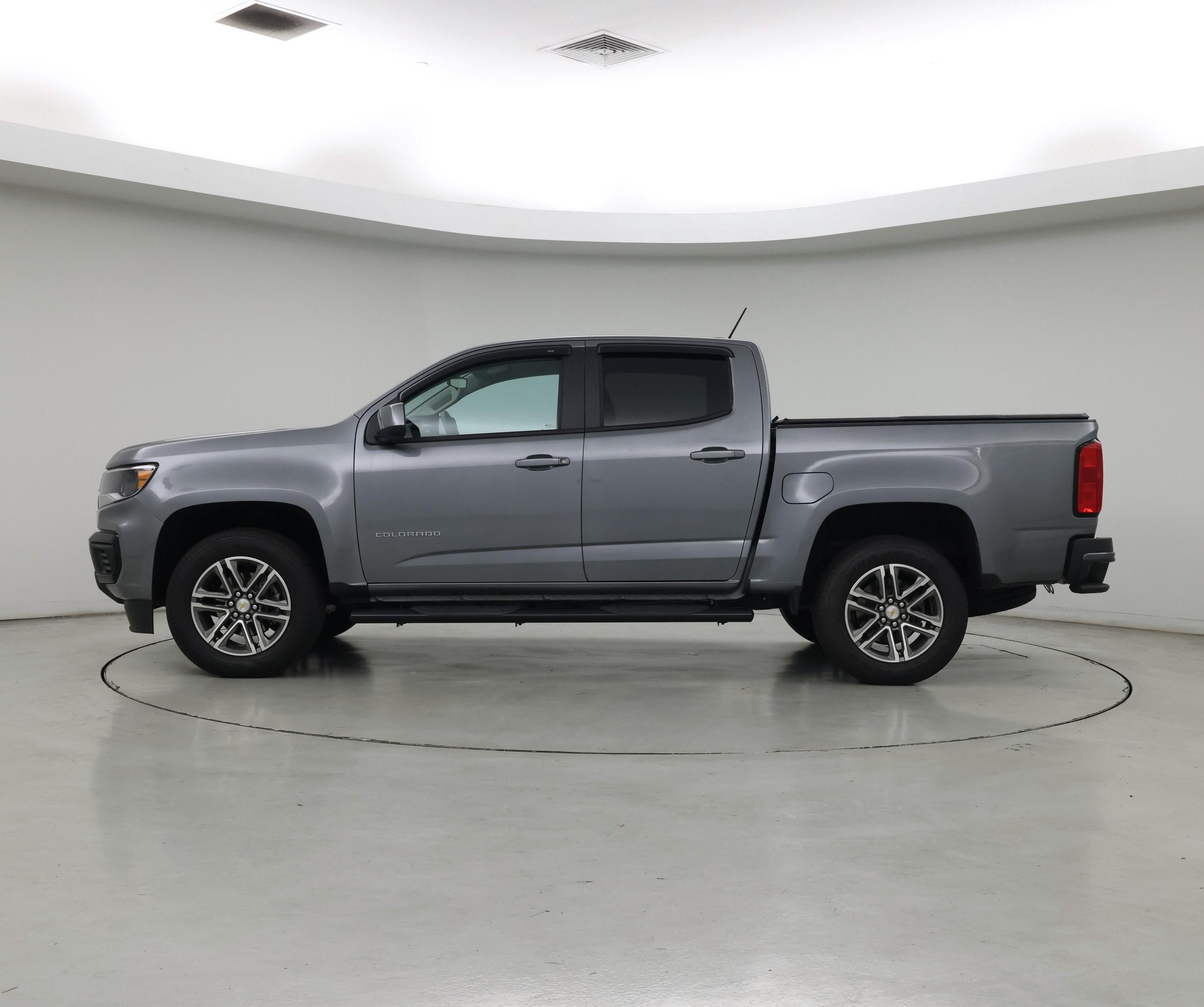 Thumbnail: 2022 Chevrolet Colorado - 3