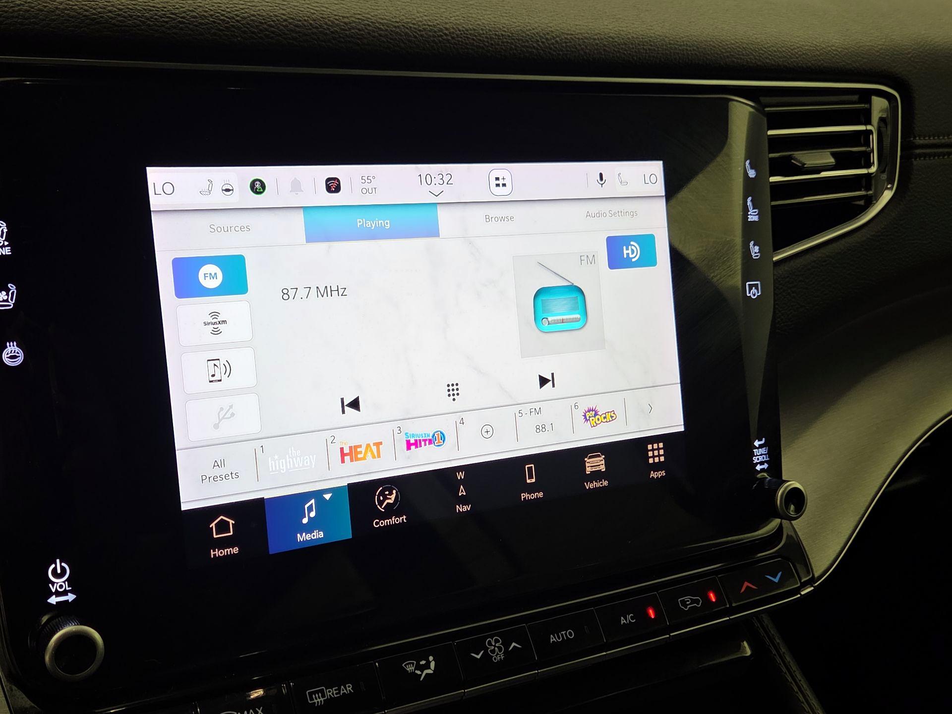 Thumbnail: 2024 Jeep Wagoneer - 16