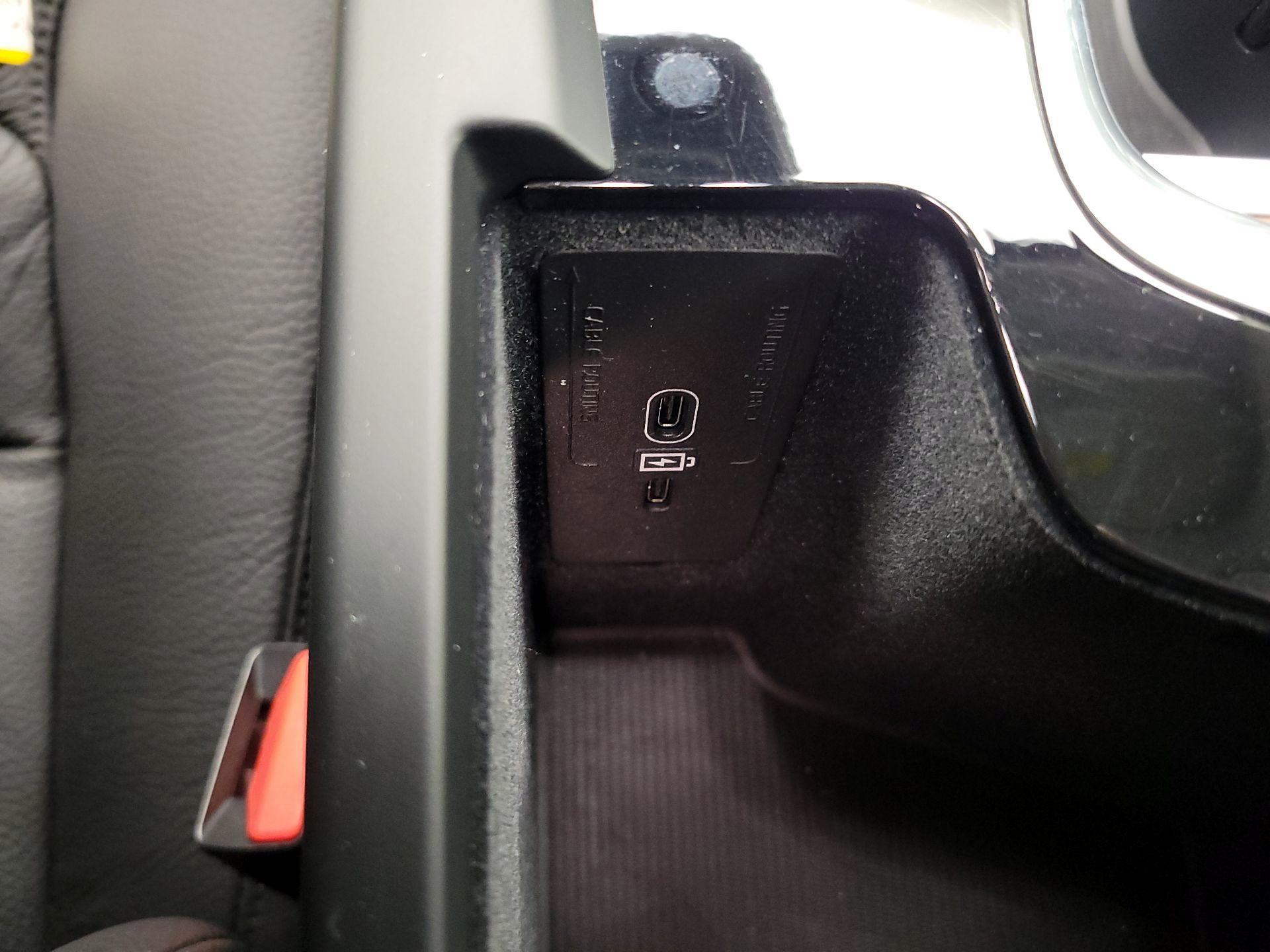 Thumbnail: 2025 Volvo S60 - 19