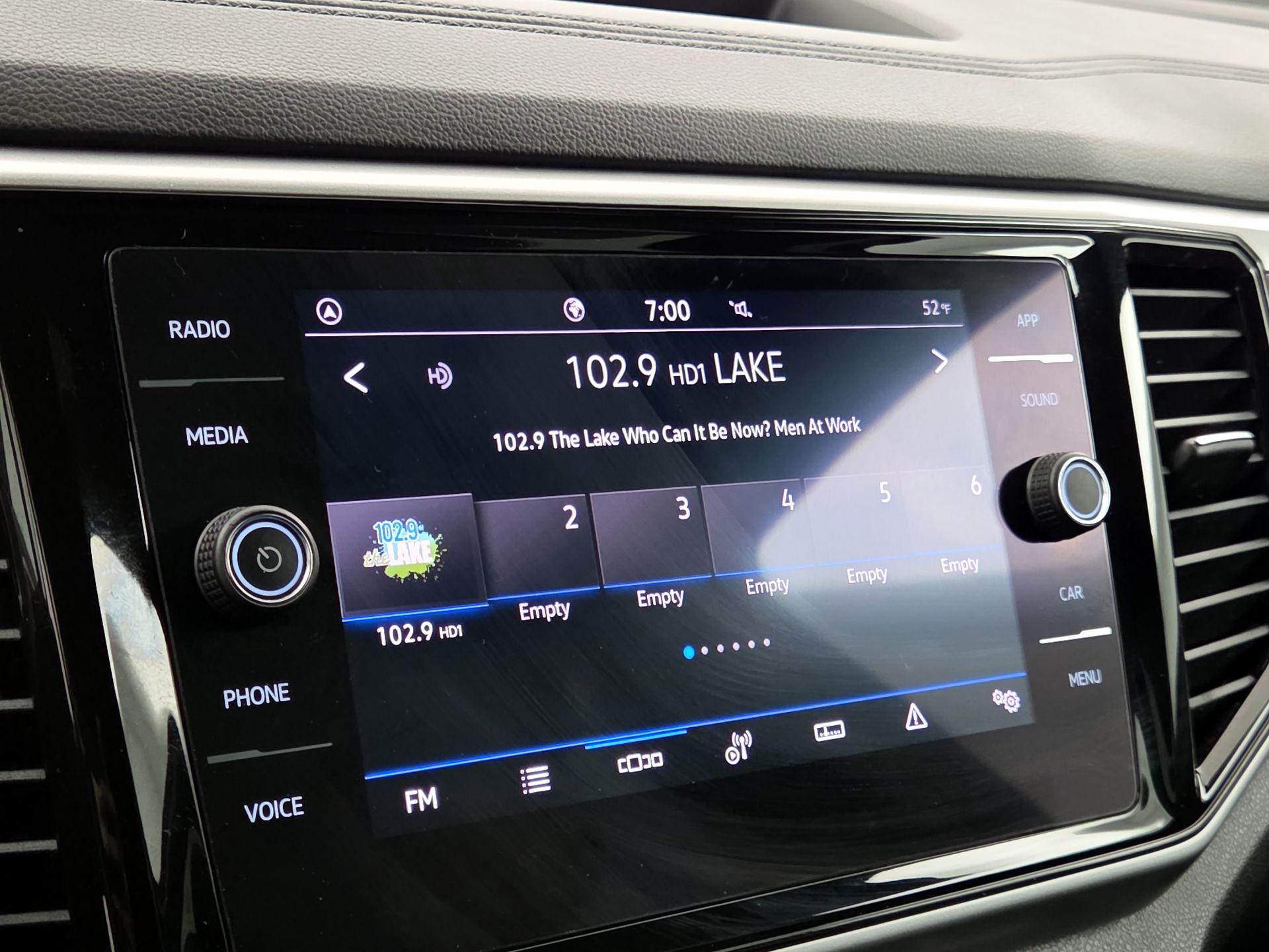 Thumbnail: 2022 Volkswagen Atlas - 15