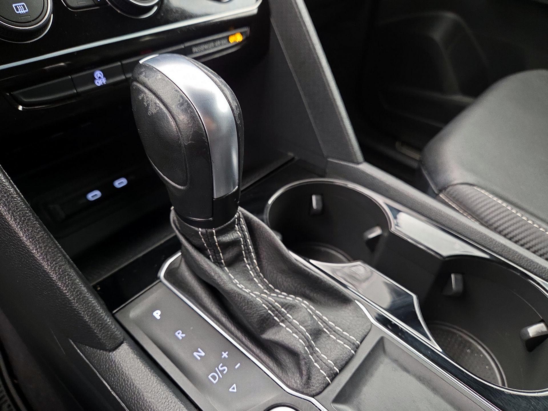 Thumbnail: 2022 Volkswagen Atlas - 17