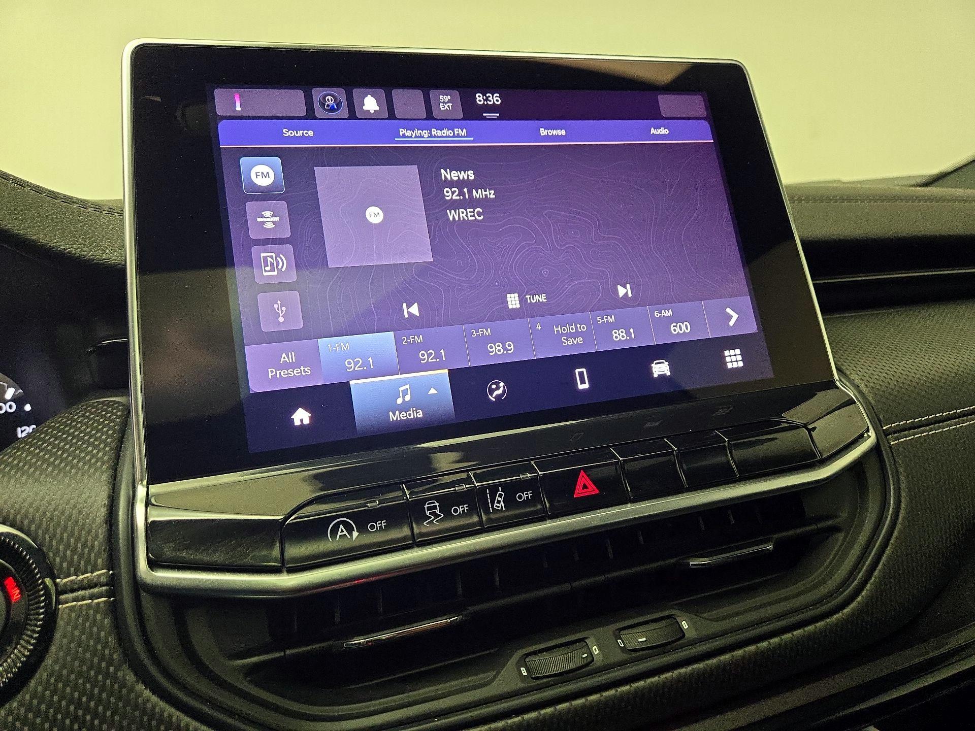 Thumbnail: 2022 Jeep Compass - 15