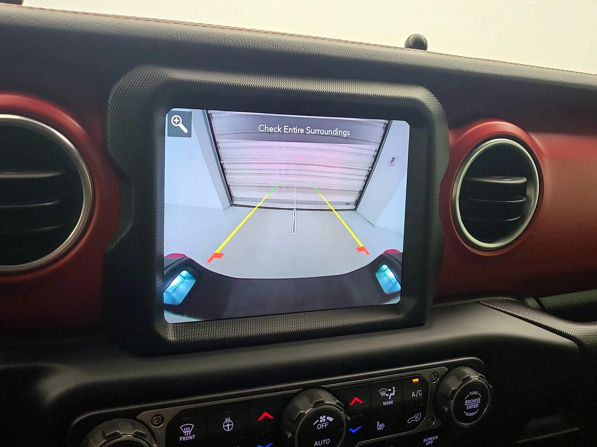 Thumbnail: 2020 Jeep Gladiator - 15