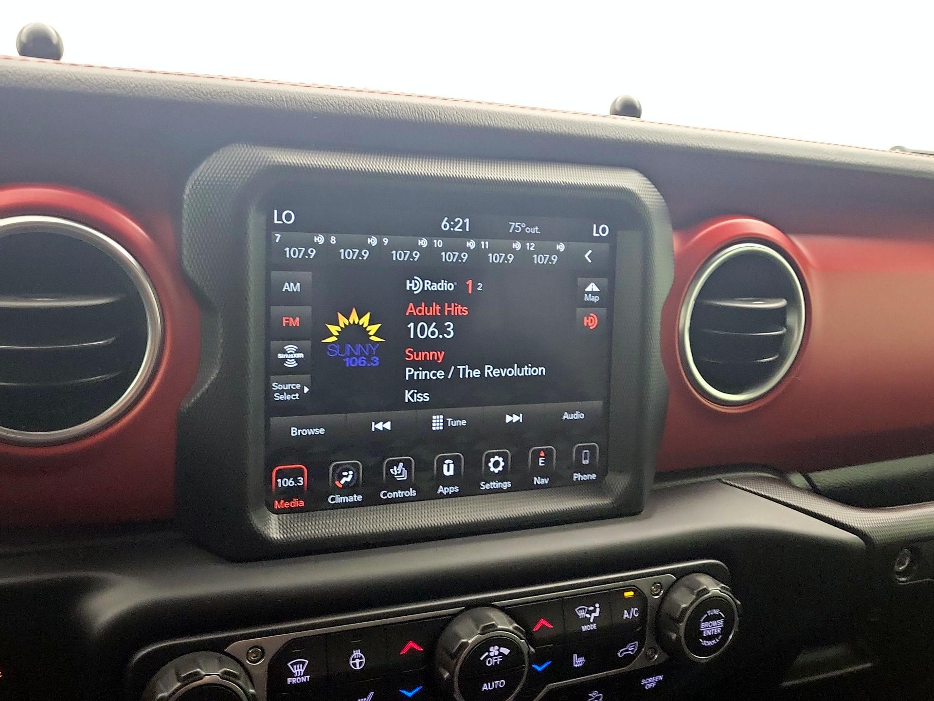 Thumbnail: 2020 Jeep Gladiator - 16