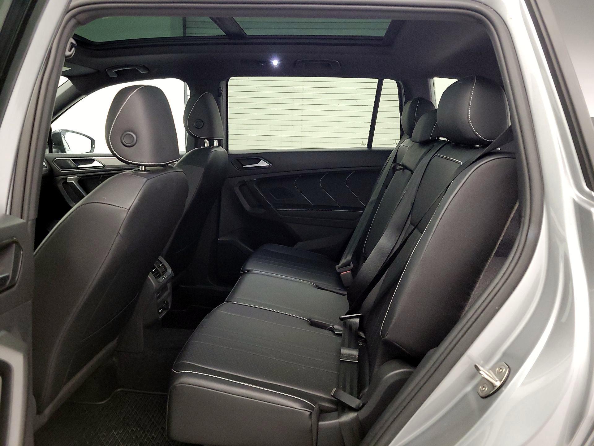 Thumbnail: 2022 Volkswagen Tiguan - 20