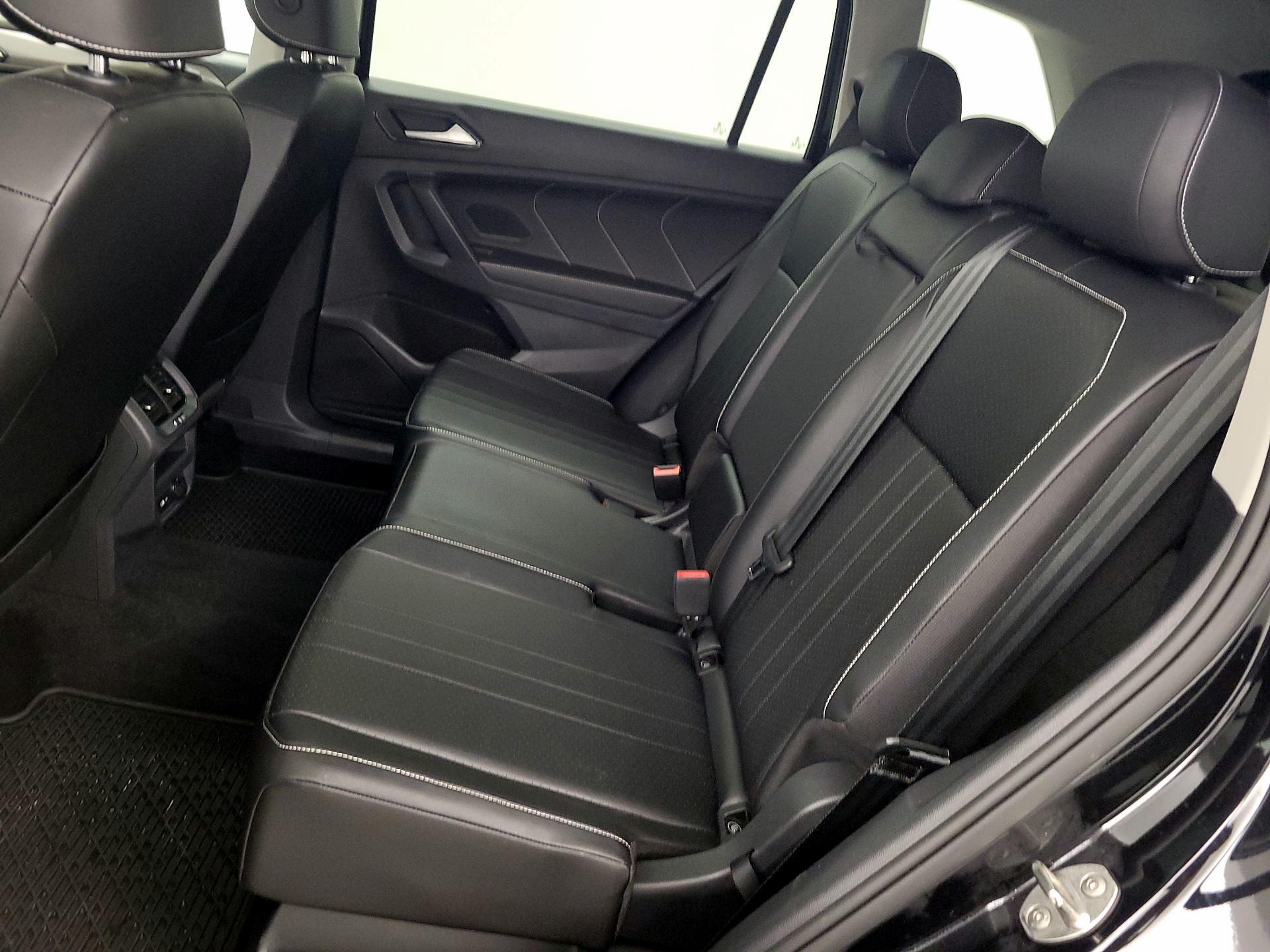 Thumbnail: 2022 Volkswagen Tiguan - 20