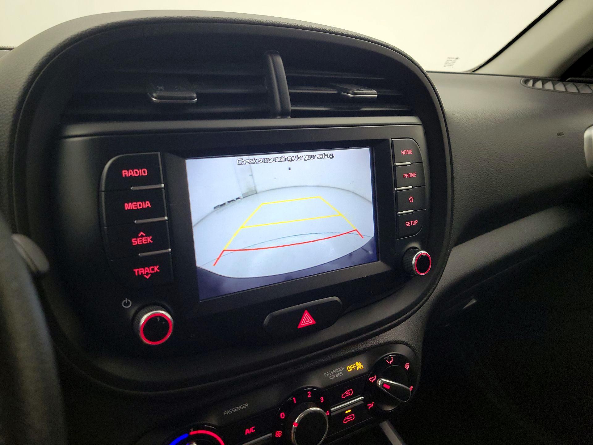 Thumbnail: 2020 Kia Soul - 14