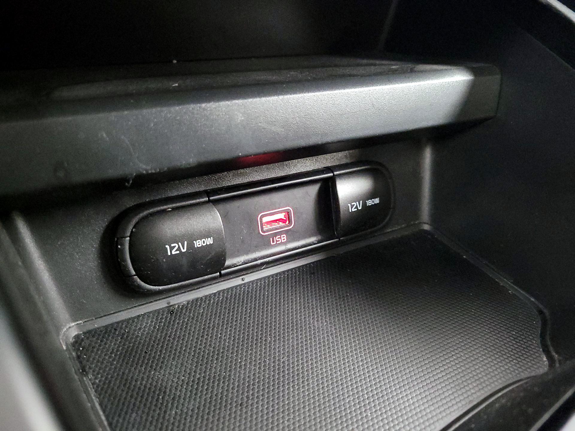 Thumbnail: 2020 Kia Soul - 18