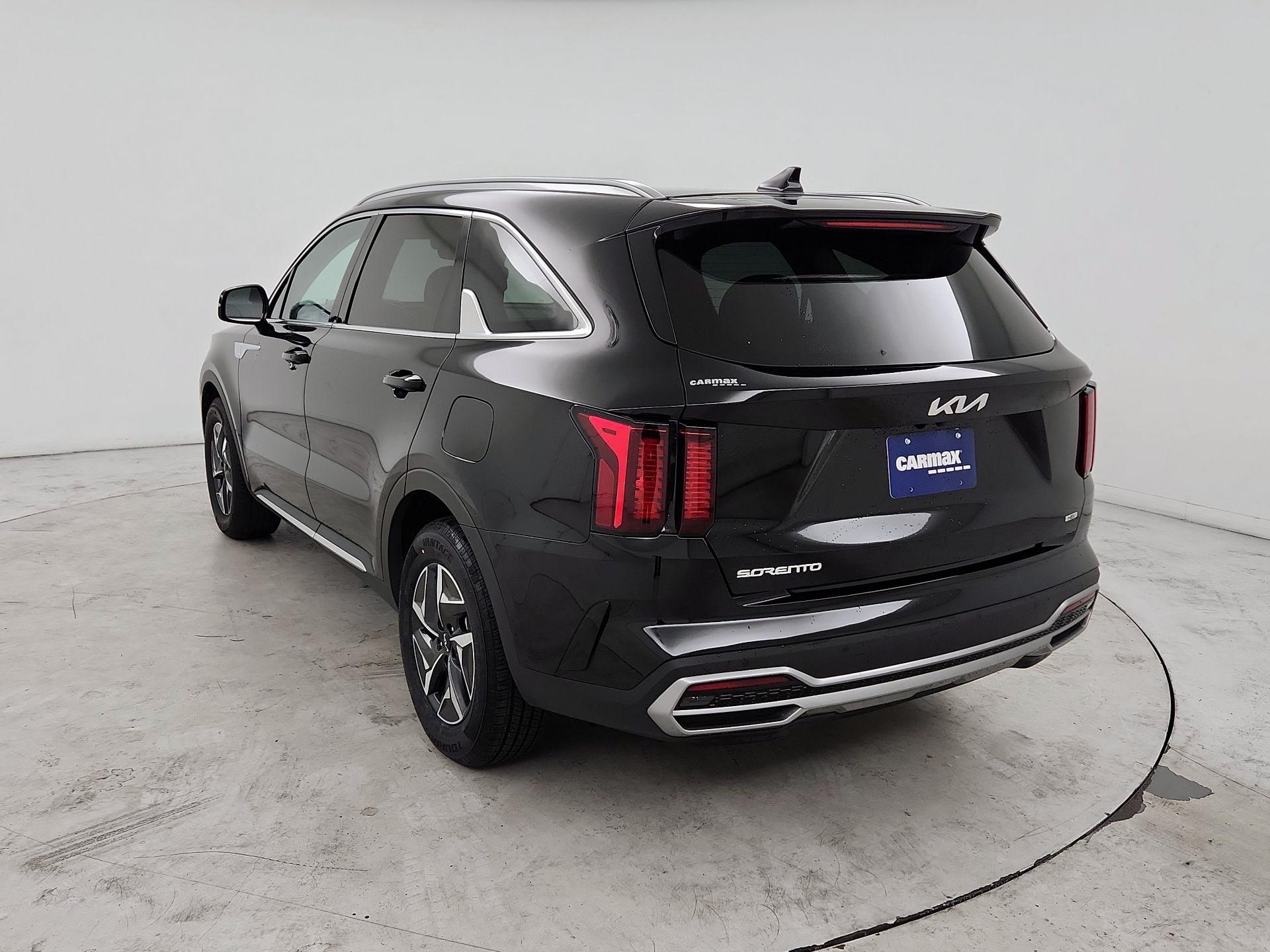 Thumbnail: 2024 Kia Sorento - 7