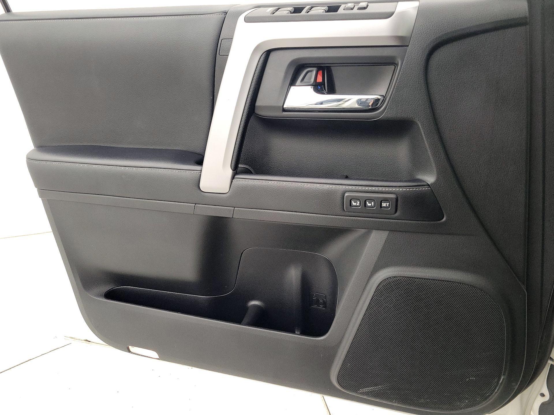 Thumbnail: 2021 Toyota 4Runner - 12