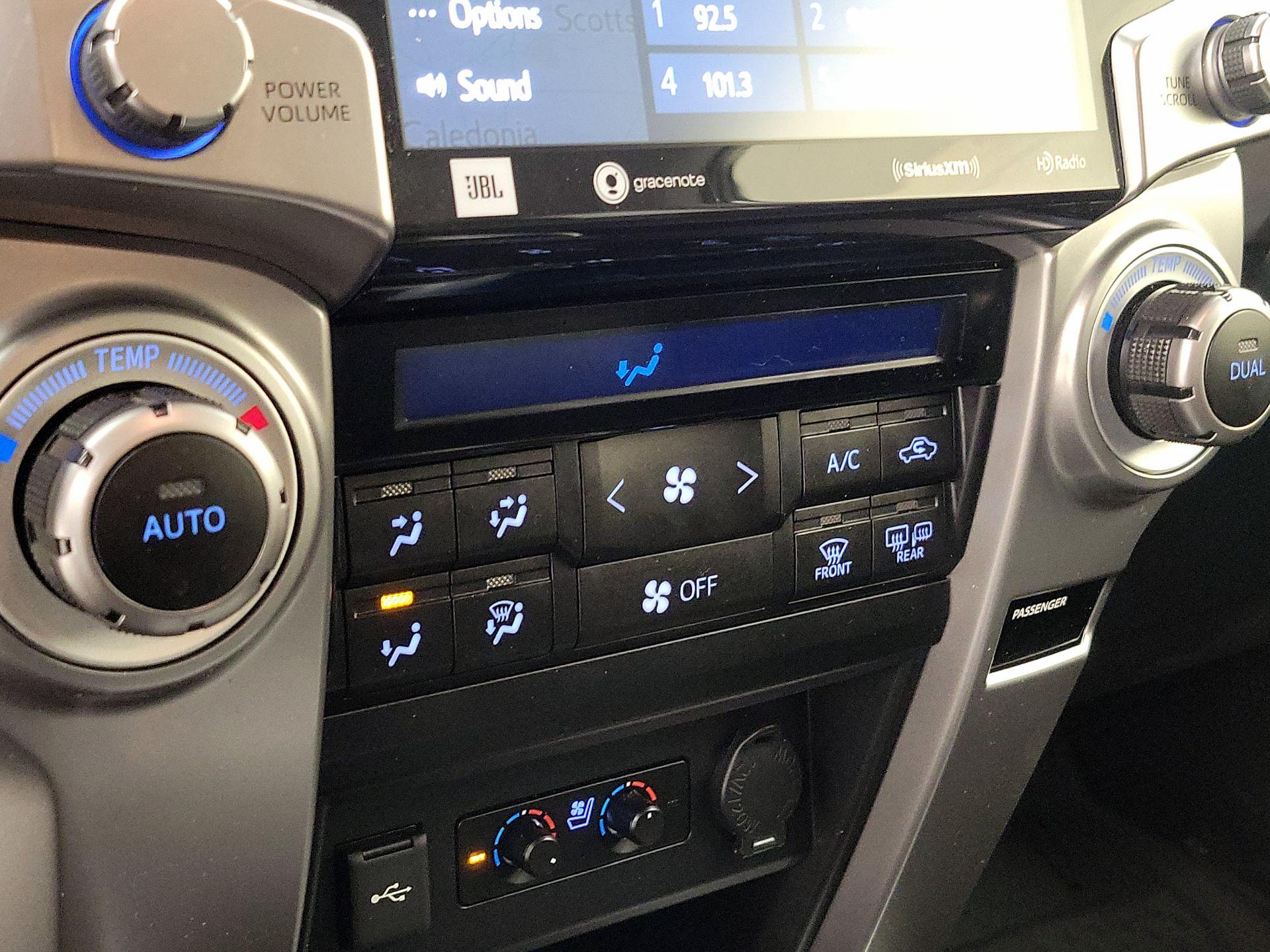 Thumbnail: 2021 Toyota 4Runner - 17