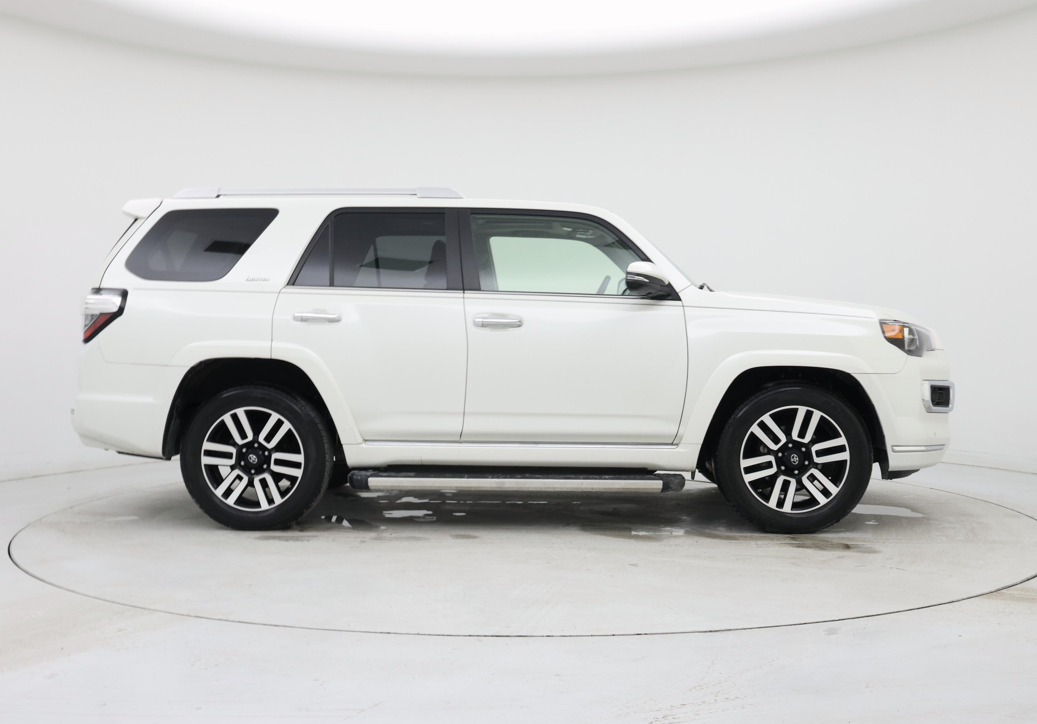 Thumbnail: 2021 Toyota 4Runner - 7