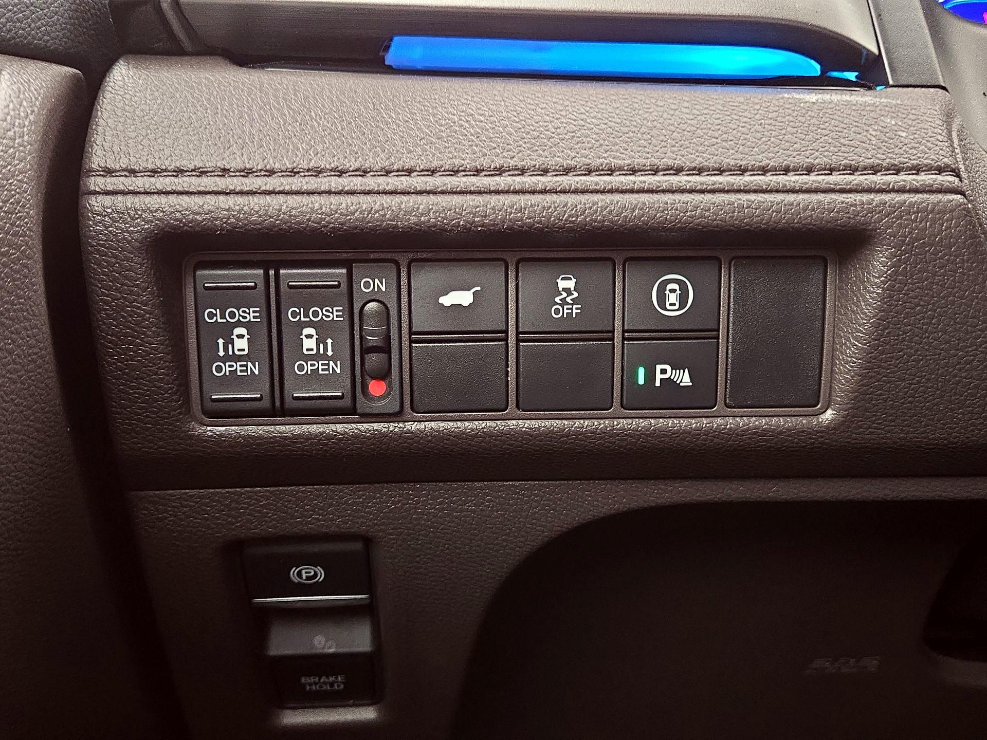 Thumbnail: 2023 Honda Odyssey - 13