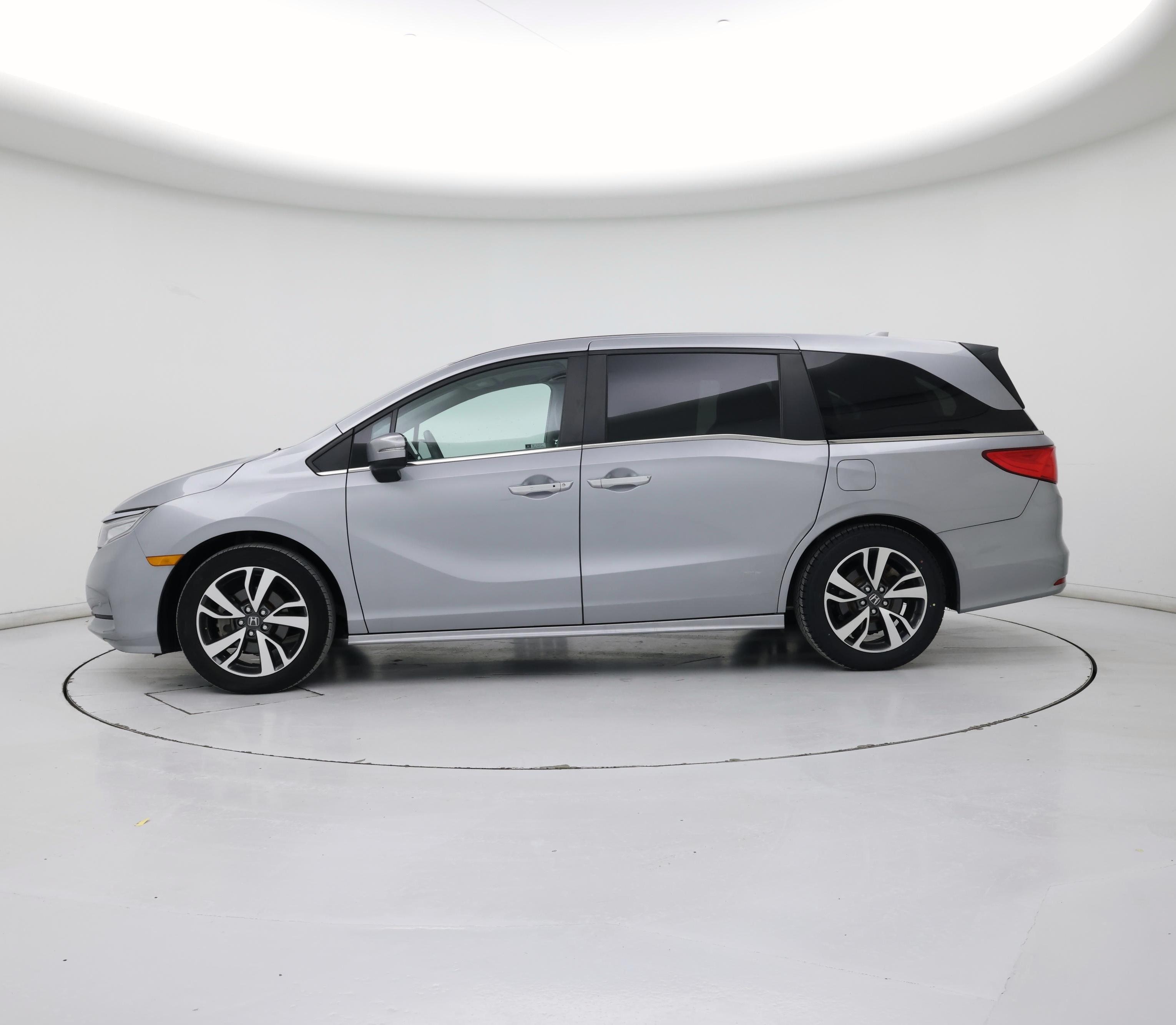 Thumbnail: 2023 Honda Odyssey - 3