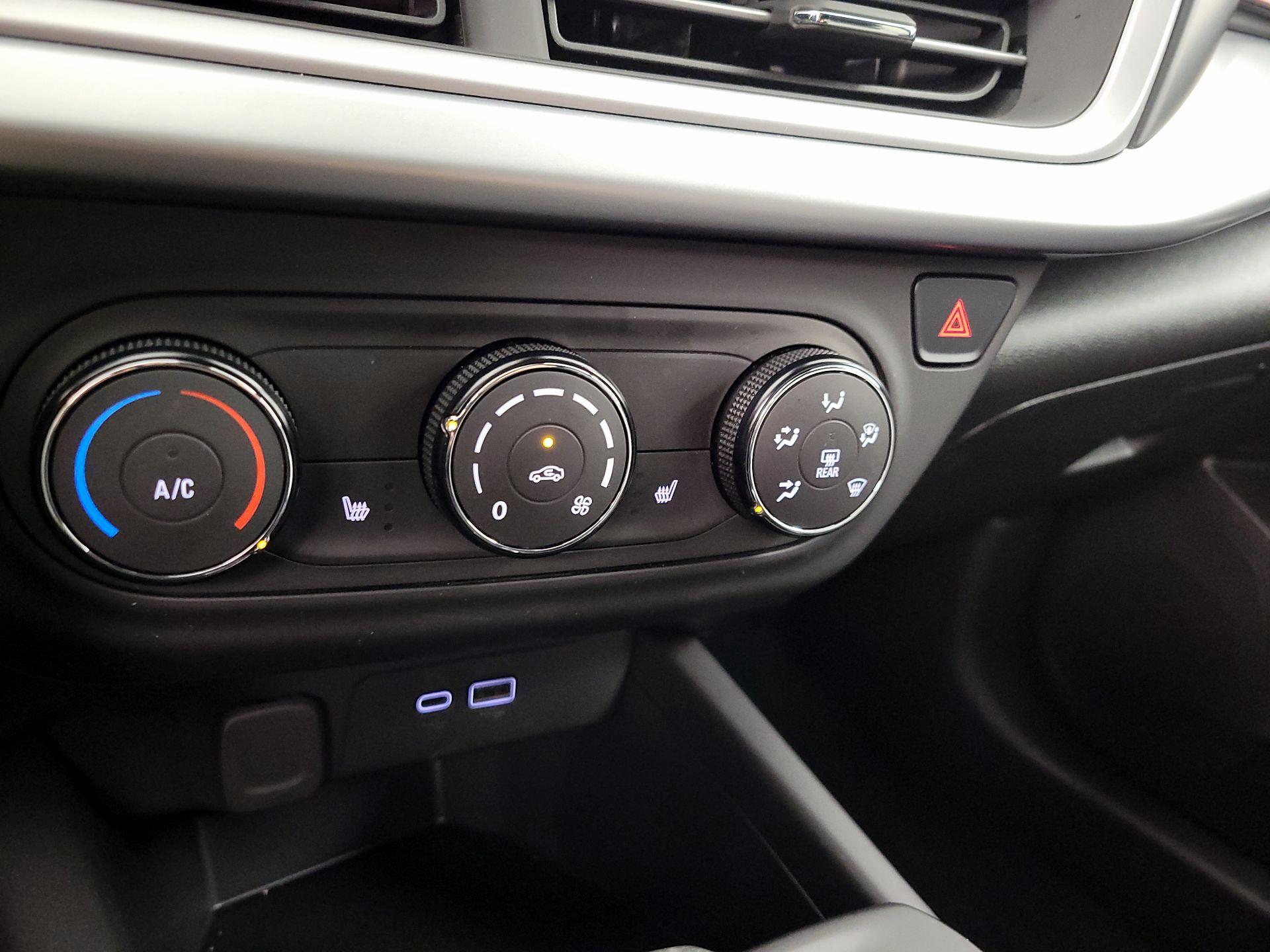 Thumbnail: 2024 Chevrolet Trax - 16