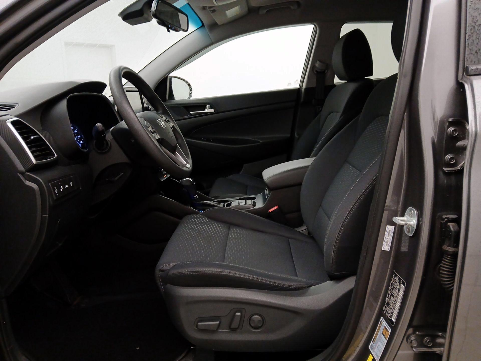 Thumbnail: 2020 Hyundai Tucson - 11