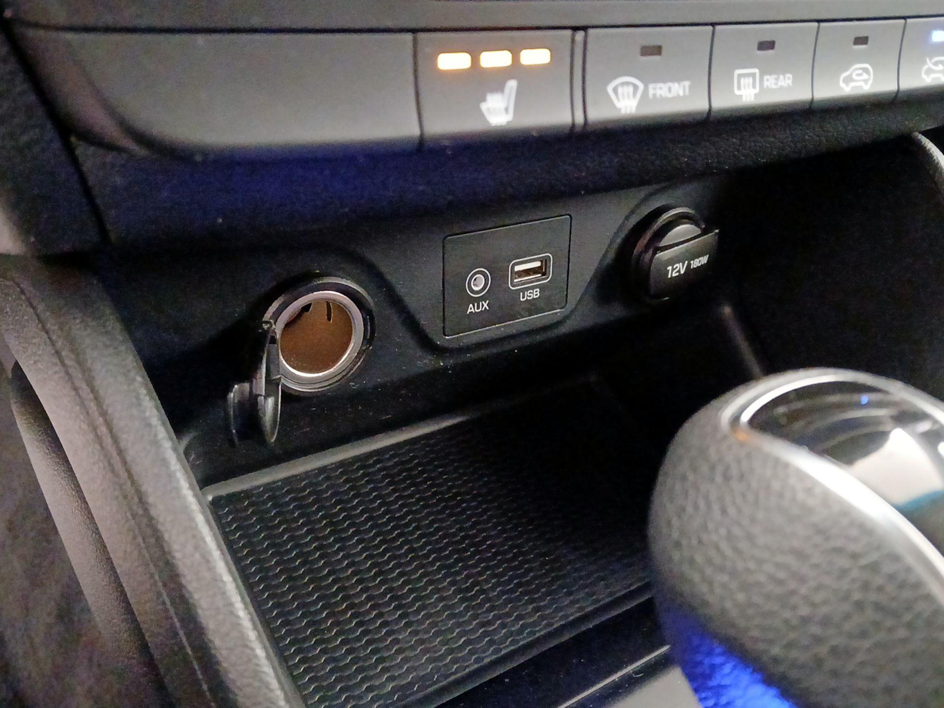 Thumbnail: 2020 Hyundai Tucson - 18