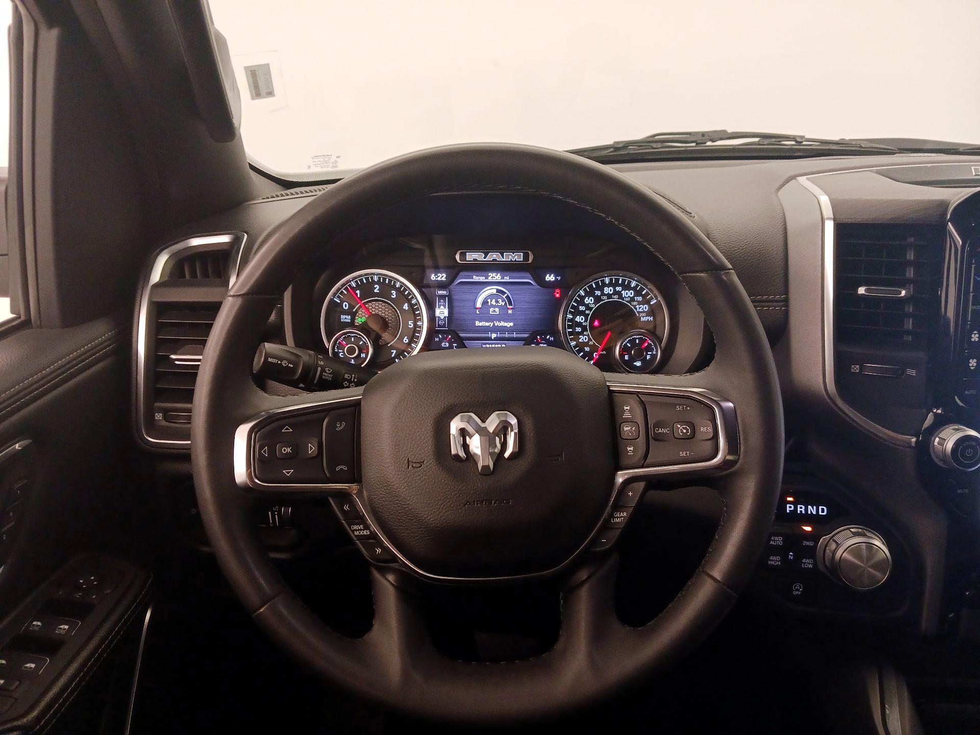 Thumbnail: 2025 RAM 1500 - 10