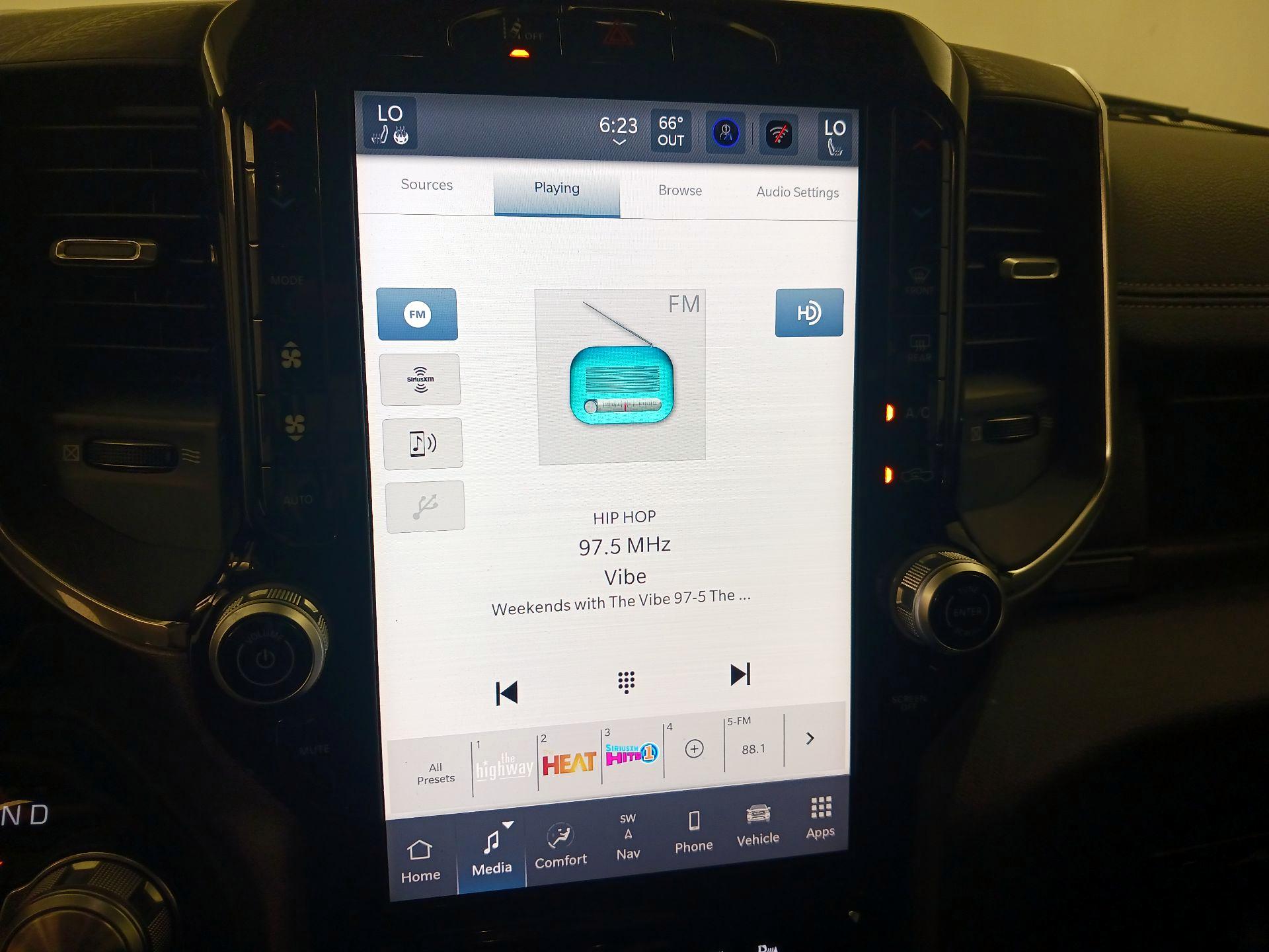 Thumbnail: 2025 RAM 1500 - 16