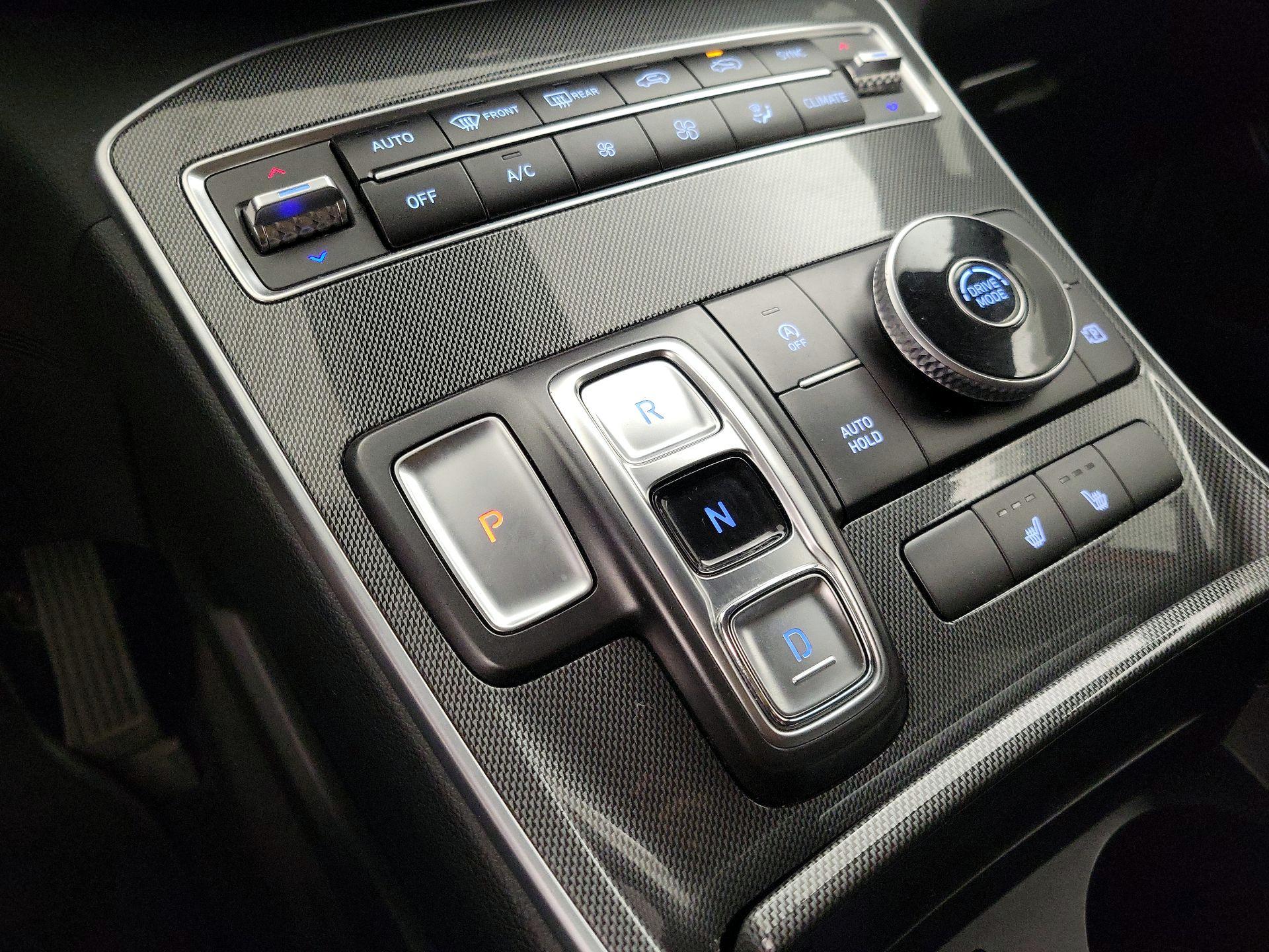 Thumbnail: 2022 Hyundai Santa Fe - 17