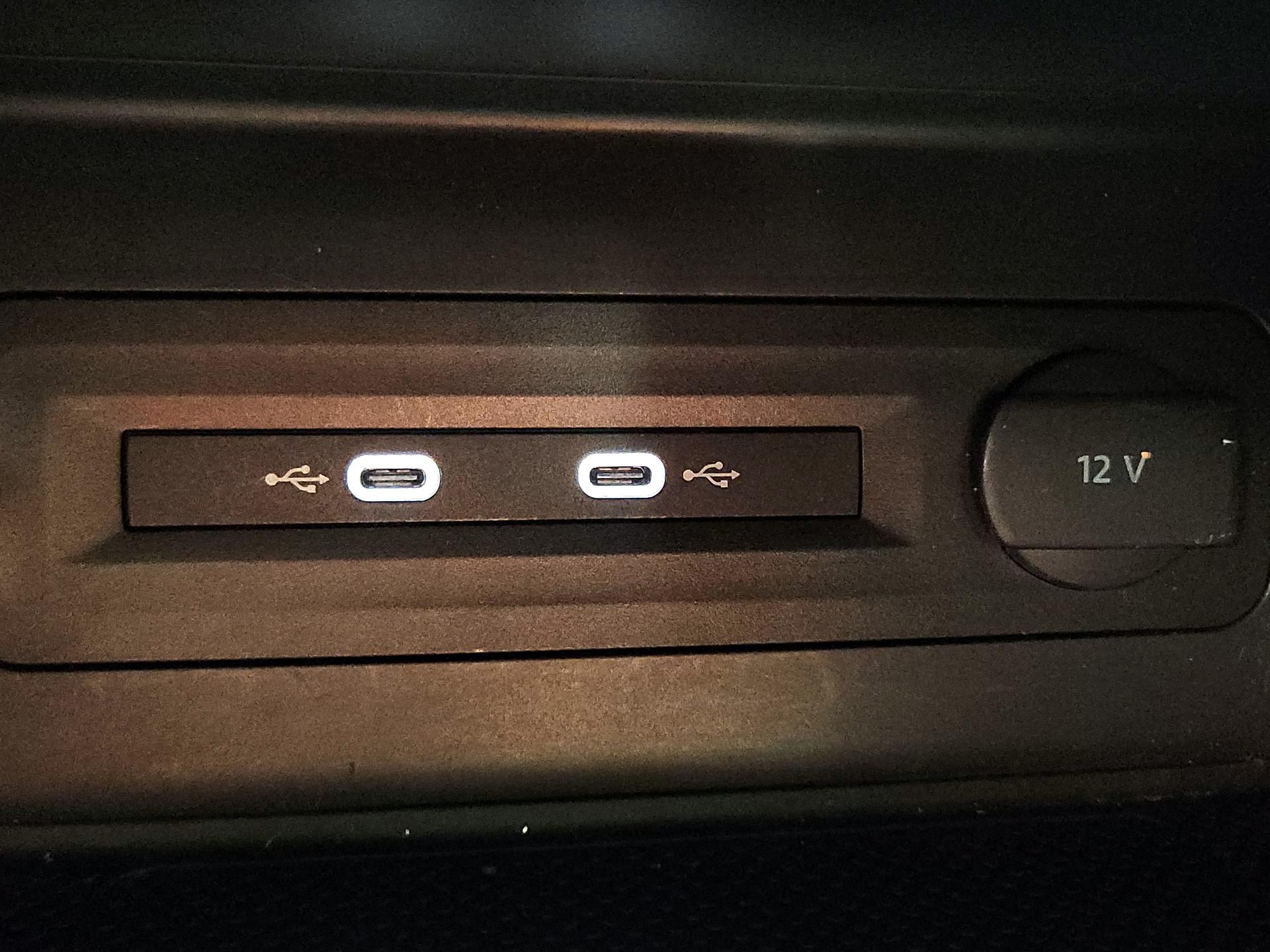 Thumbnail: 2021 Volkswagen Atlas - 18