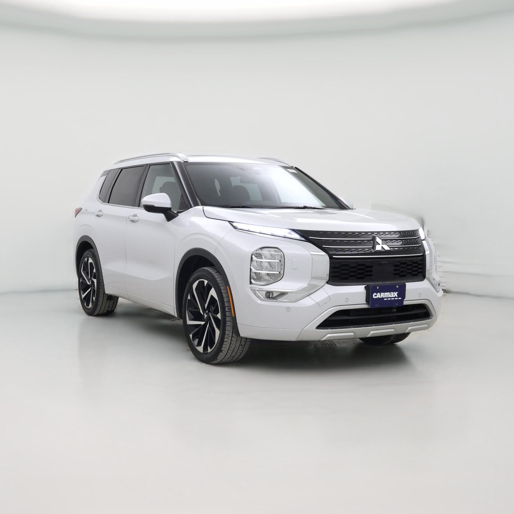 Thumbnail: 2022 Mitsubishi Outlander - 1