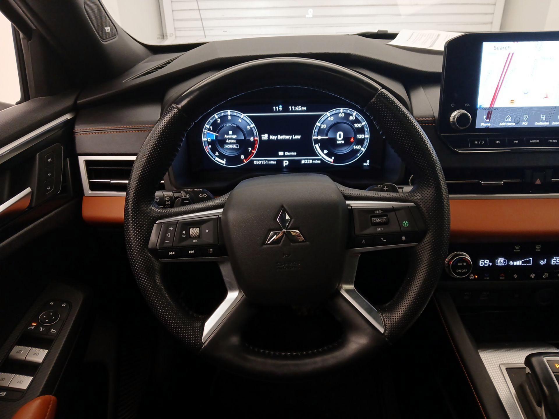 Thumbnail: 2022 Mitsubishi Outlander - 10