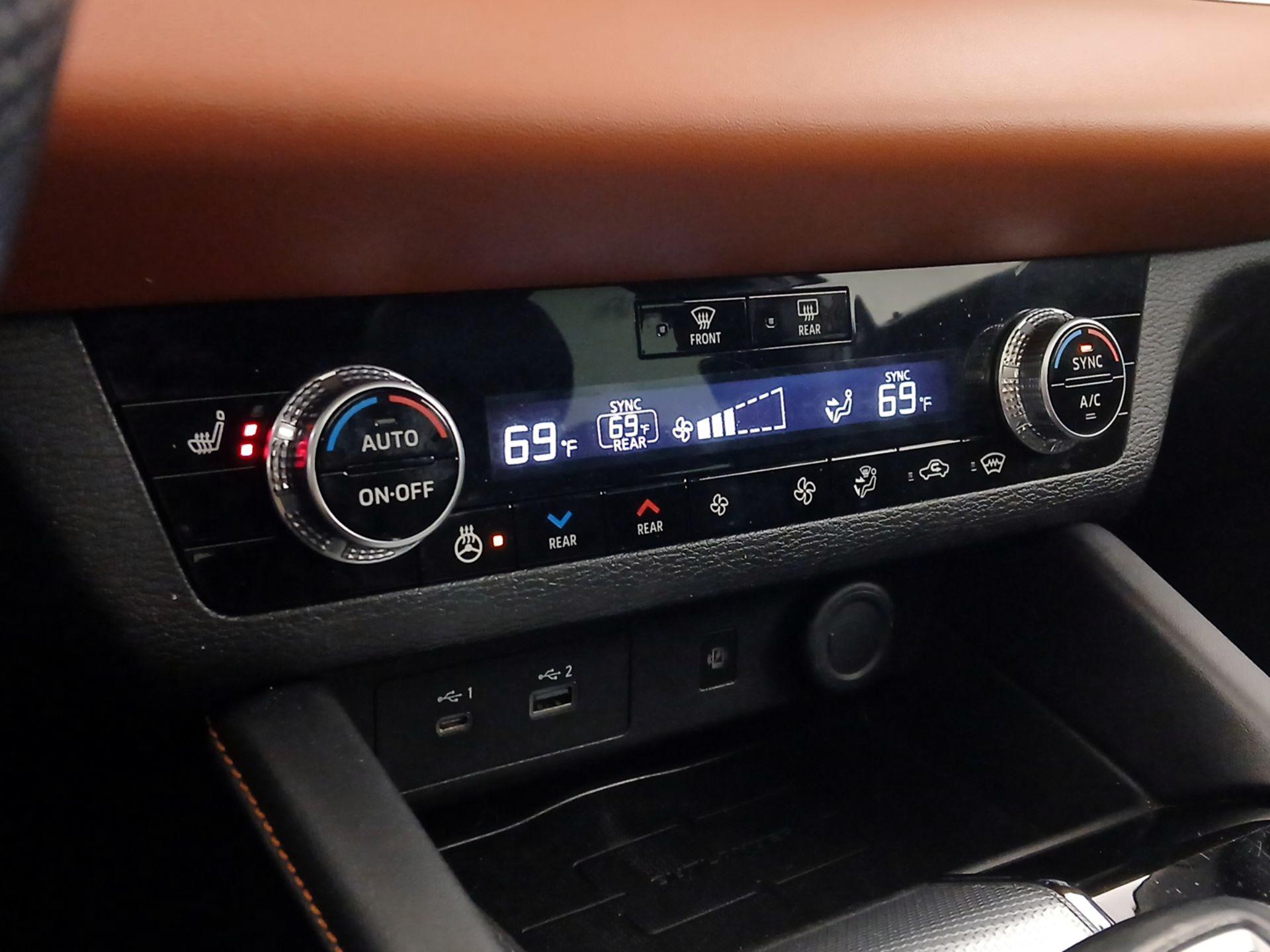 Thumbnail: 2022 Mitsubishi Outlander - 17