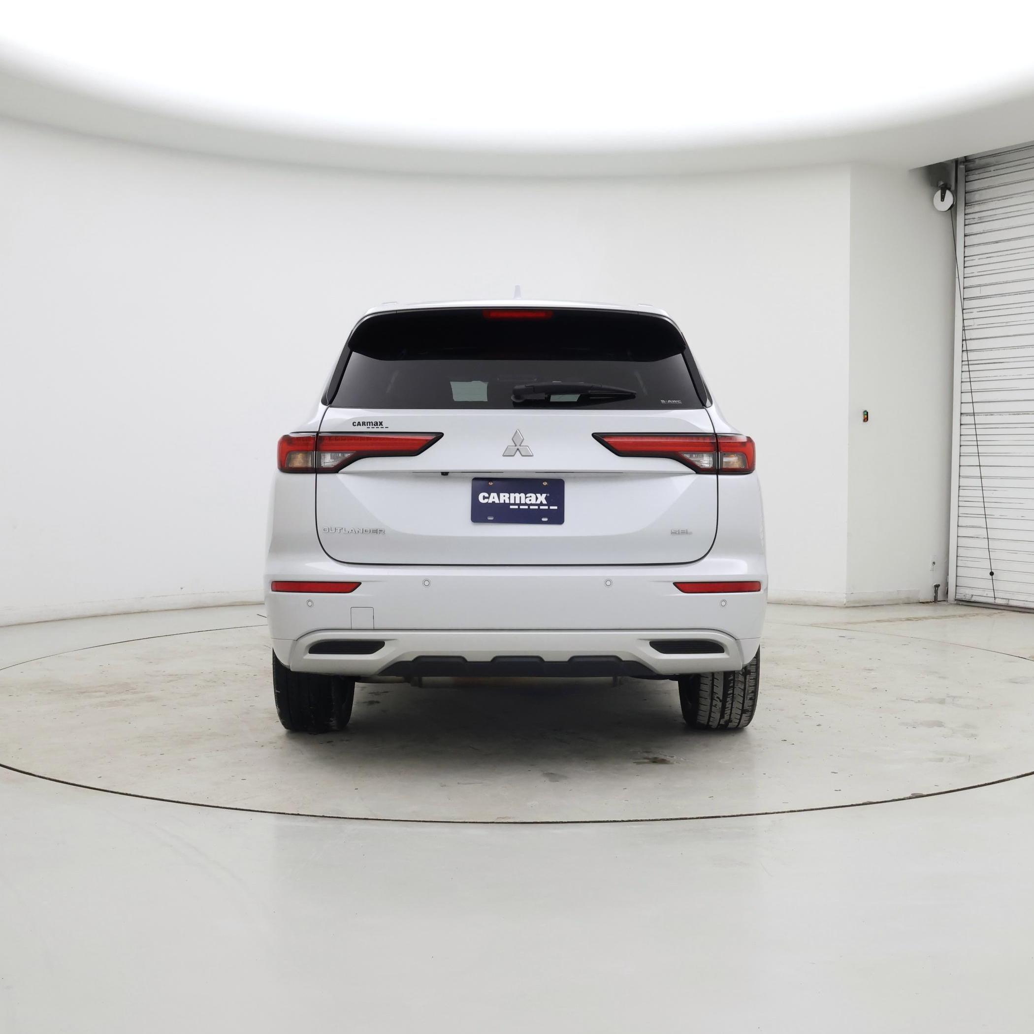 Thumbnail: 2022 Mitsubishi Outlander - 6