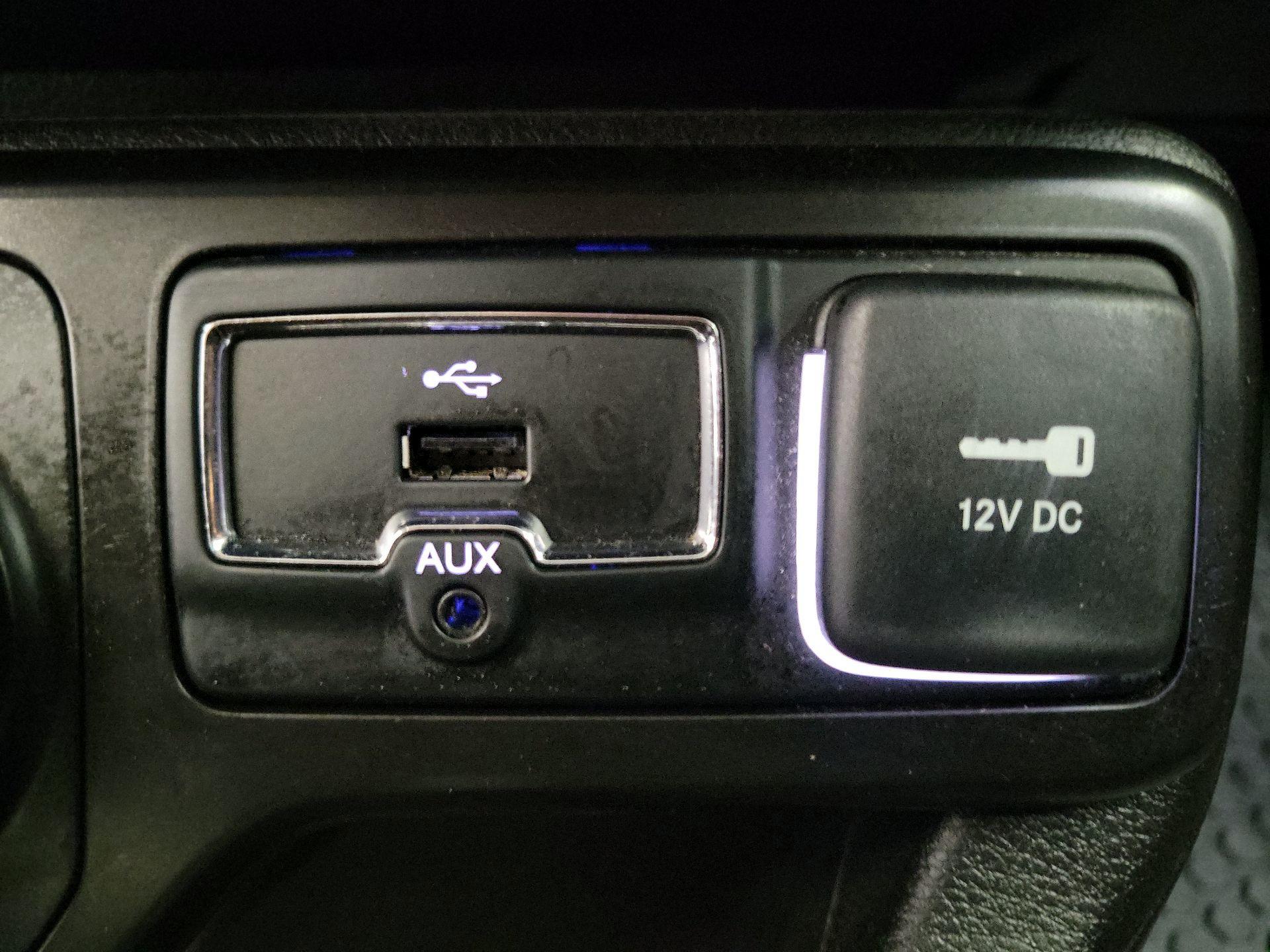 Thumbnail: 2022 Jeep Renegade - 18