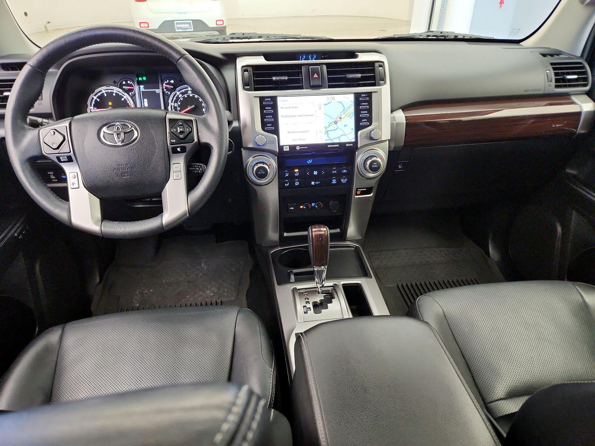 Thumbnail: 2022 Toyota 4Runner - 9