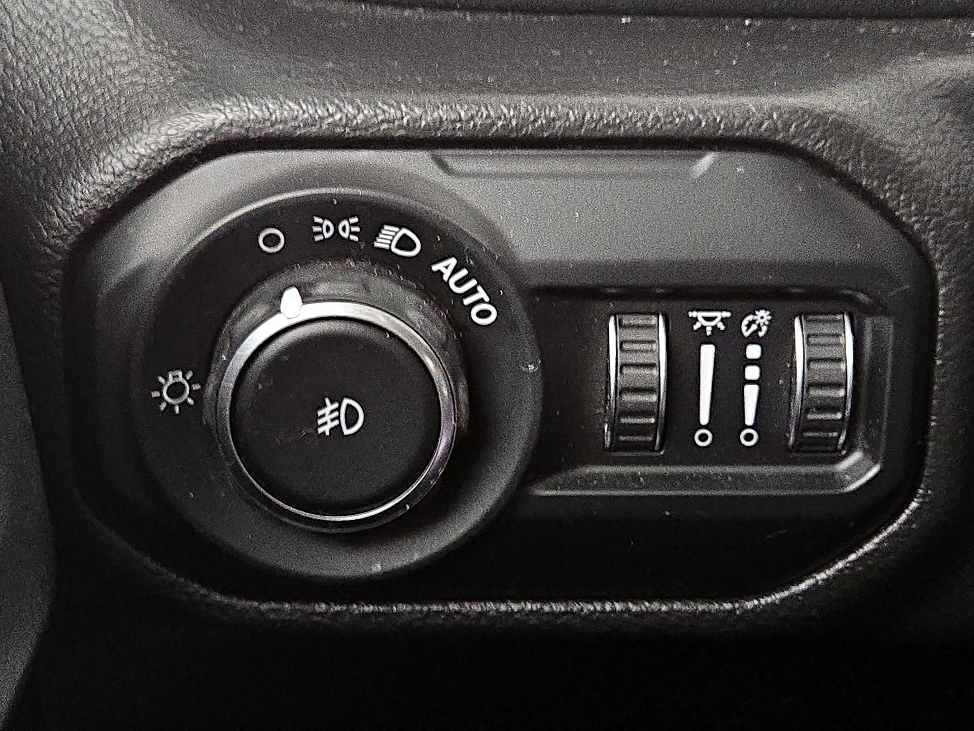 Thumbnail: 2021 Jeep Wrangler - 13