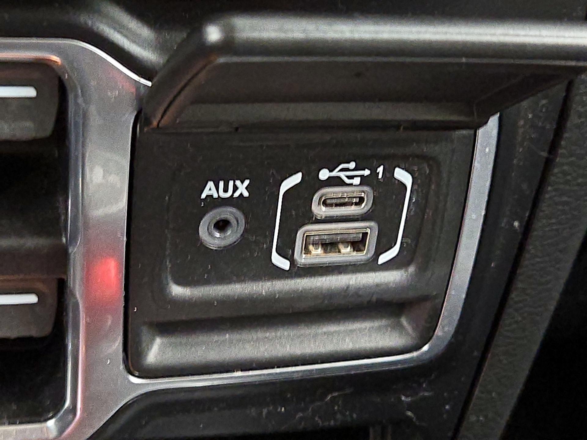 Thumbnail: 2021 Jeep Wrangler - 19