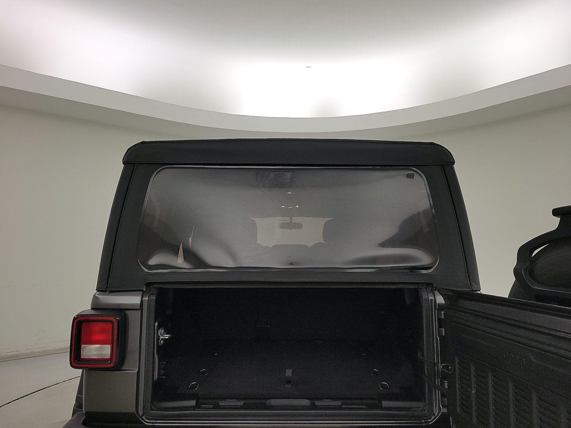 Thumbnail: 2021 Jeep Wrangler - 20