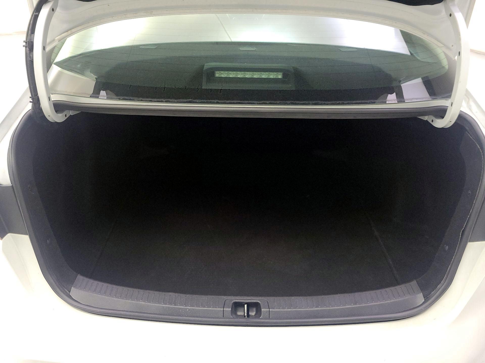 Thumbnail: 2022 Toyota Corolla - 18