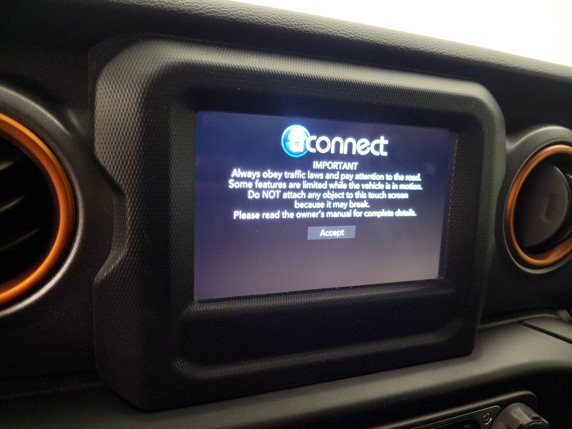 Thumbnail: 2021 Jeep Gladiator - 15