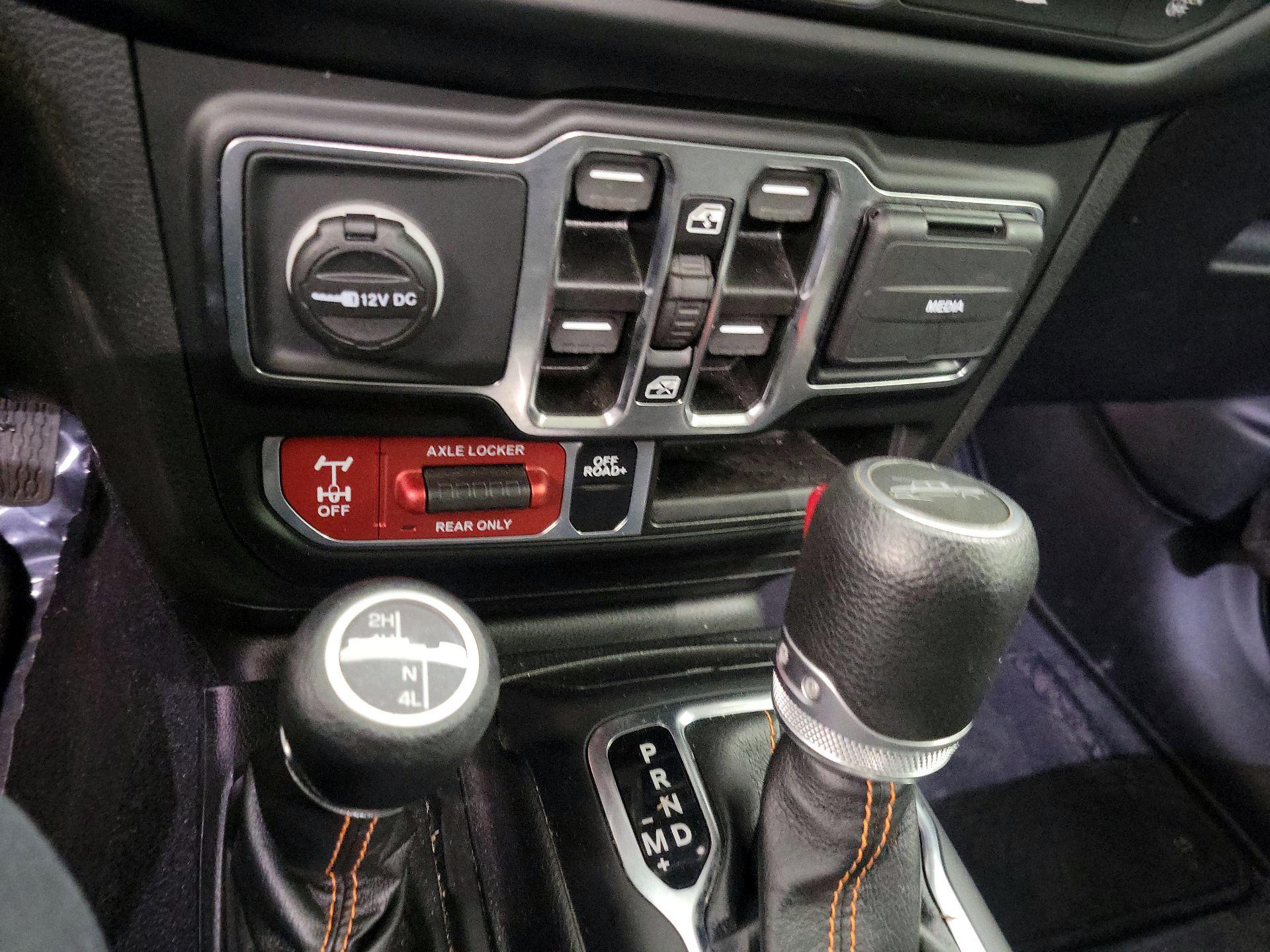 Thumbnail: 2021 Jeep Gladiator - 18